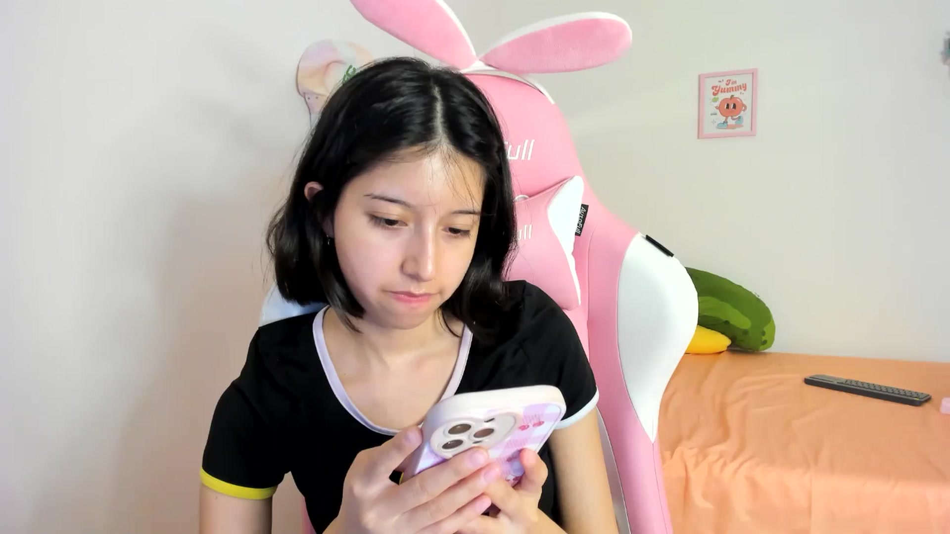 Gallery image thumbnail from Cherrycute666's myfreecams stream on, 08/05/2024, 07:48 image 12 of 20