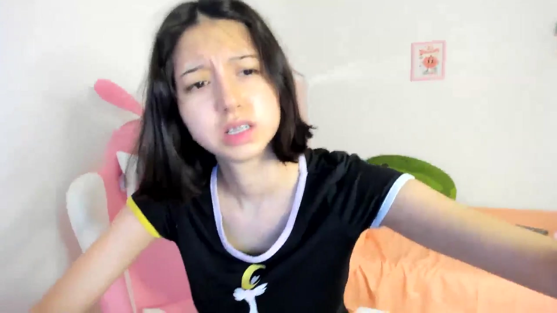 Gallery image thumbnail from Cherrycute666's myfreecams stream on, 08/05/2024, 07:48 image 3 of 20