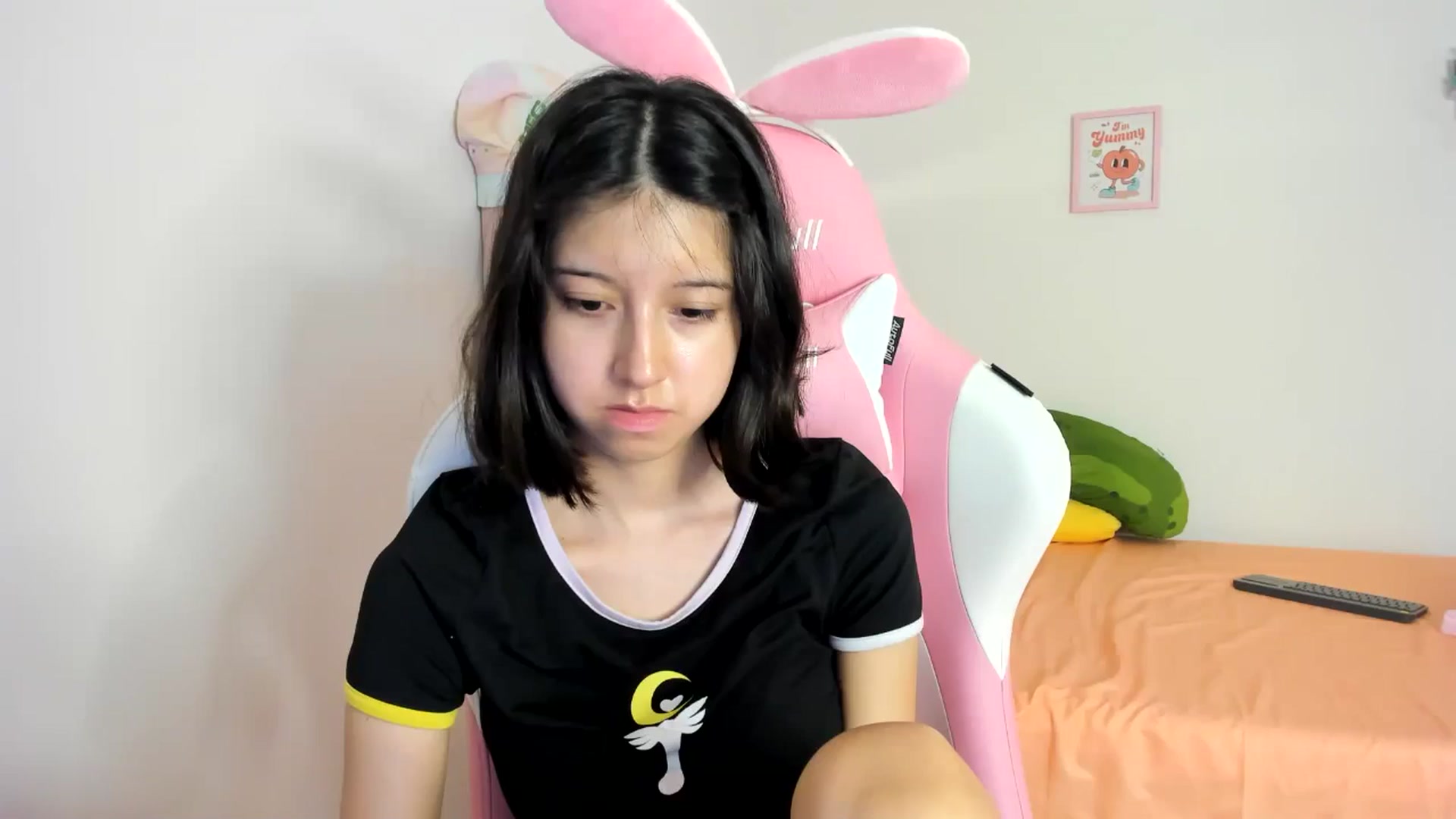 Gallery image thumbnail from Cherrycute666's myfreecams stream on, 08/05/2024, 07:48 image 9 of 20