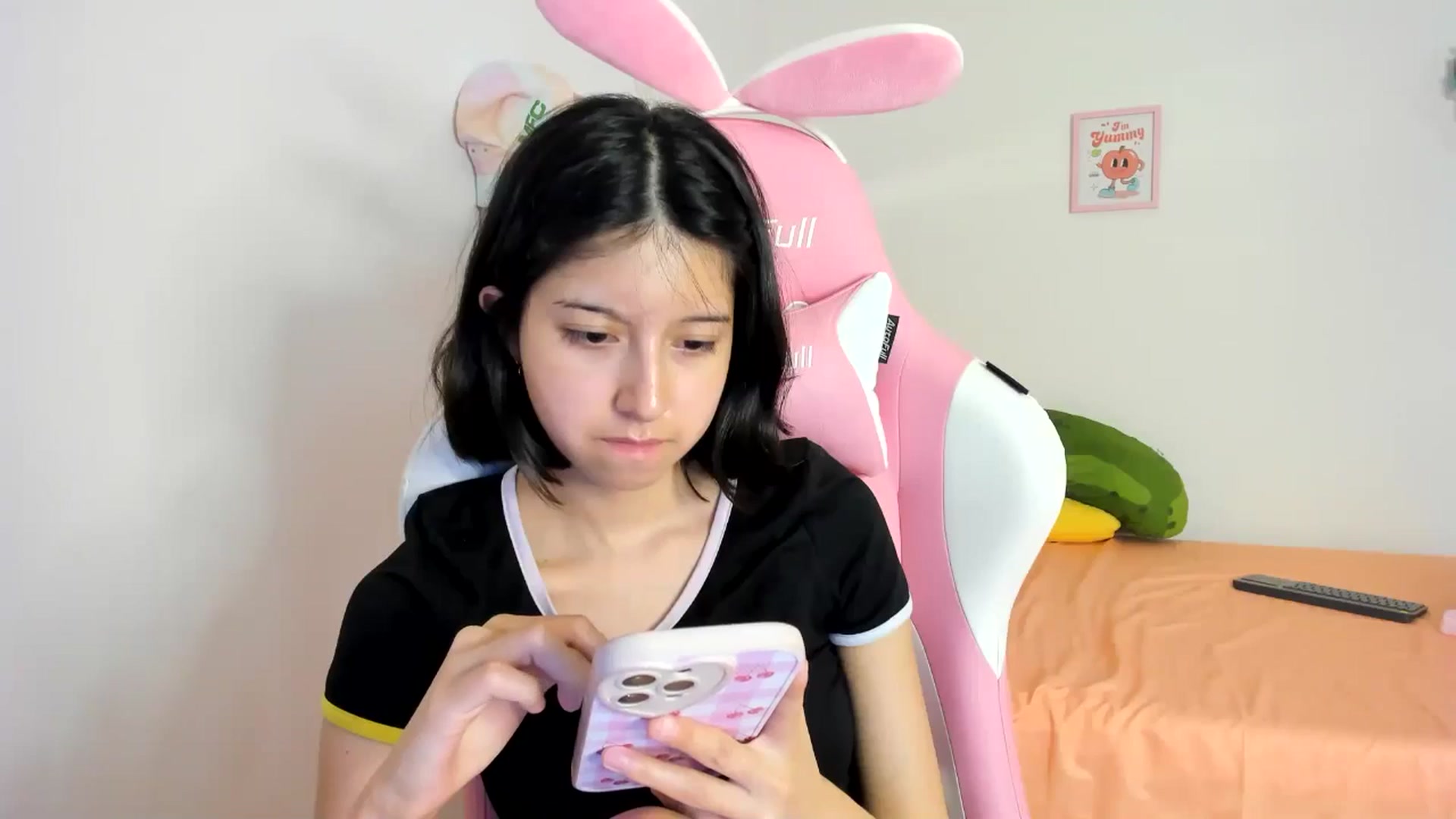 Gallery image thumbnail from Cherrycute666's myfreecams stream on, 08/05/2024, 07:48 image 15 of 20