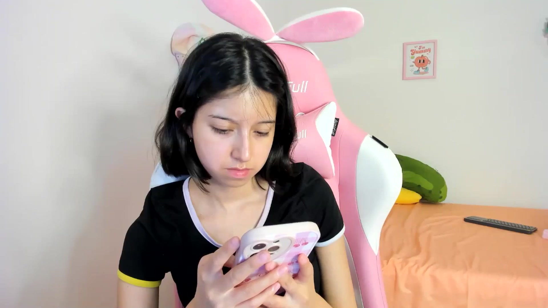 Gallery image thumbnail from Cherrycute666's myfreecams stream on, 08/05/2024, 07:48 image 13 of 20