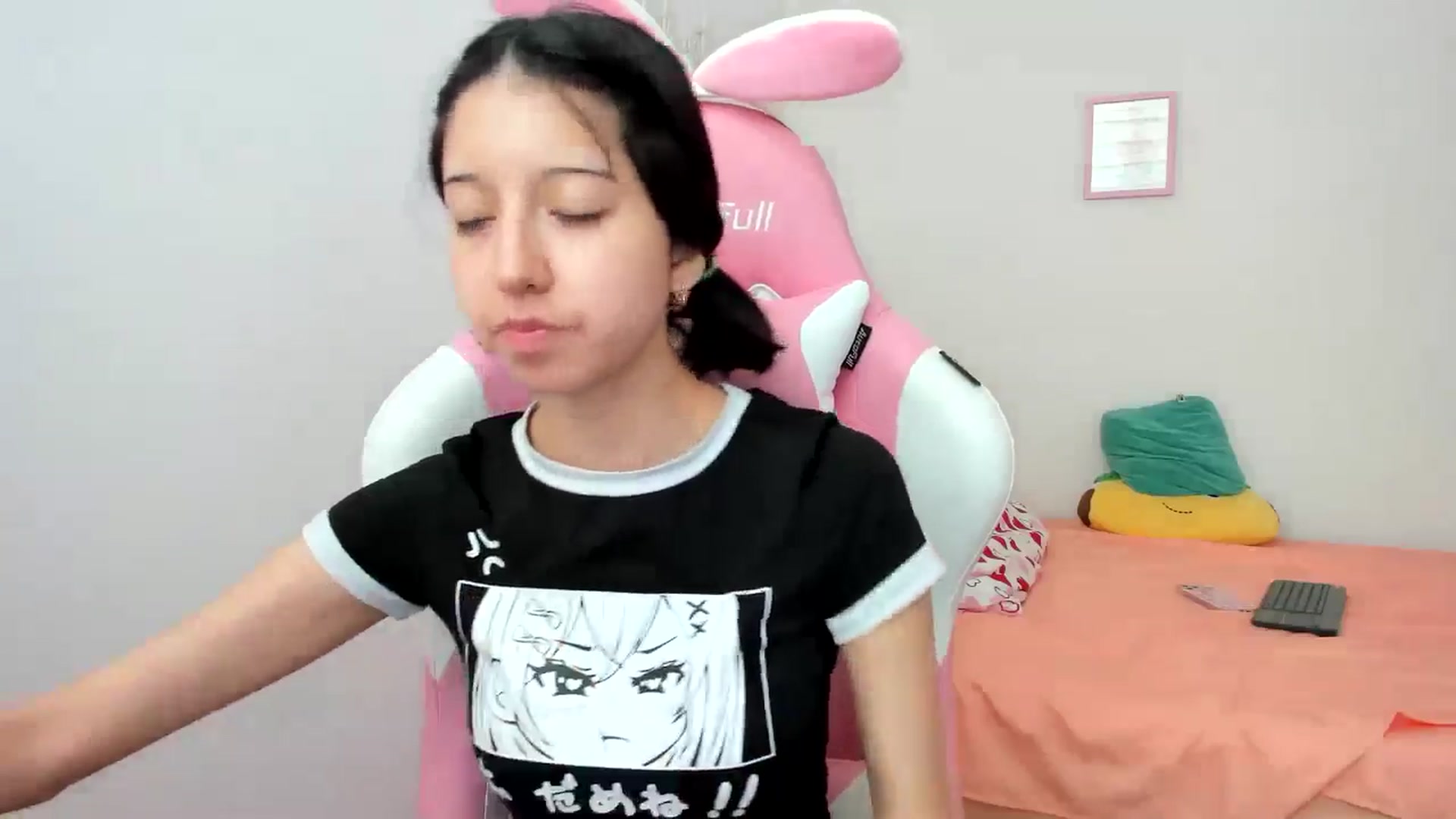 Gallery image thumbnail from Cherrycute666's myfreecams stream on, 08/06/2024, 22:36 image 3 of 20