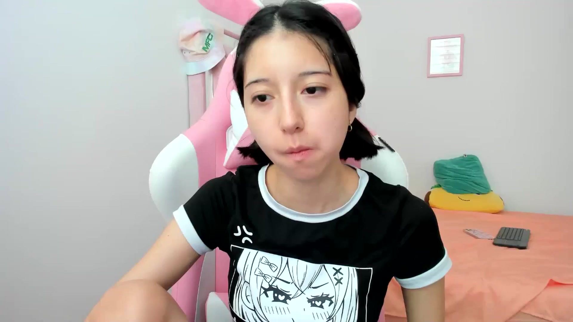 Gallery image thumbnail from Cherrycute666's myfreecams stream on, 08/06/2024, 22:36 image 6 of 20