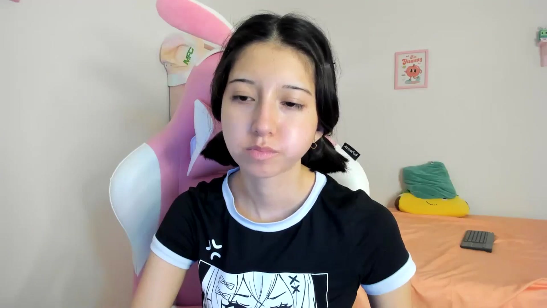 Gallery image thumbnail from Cherrycute666's myfreecams stream on, 08/07/2024, 02:08 image 15 of 20