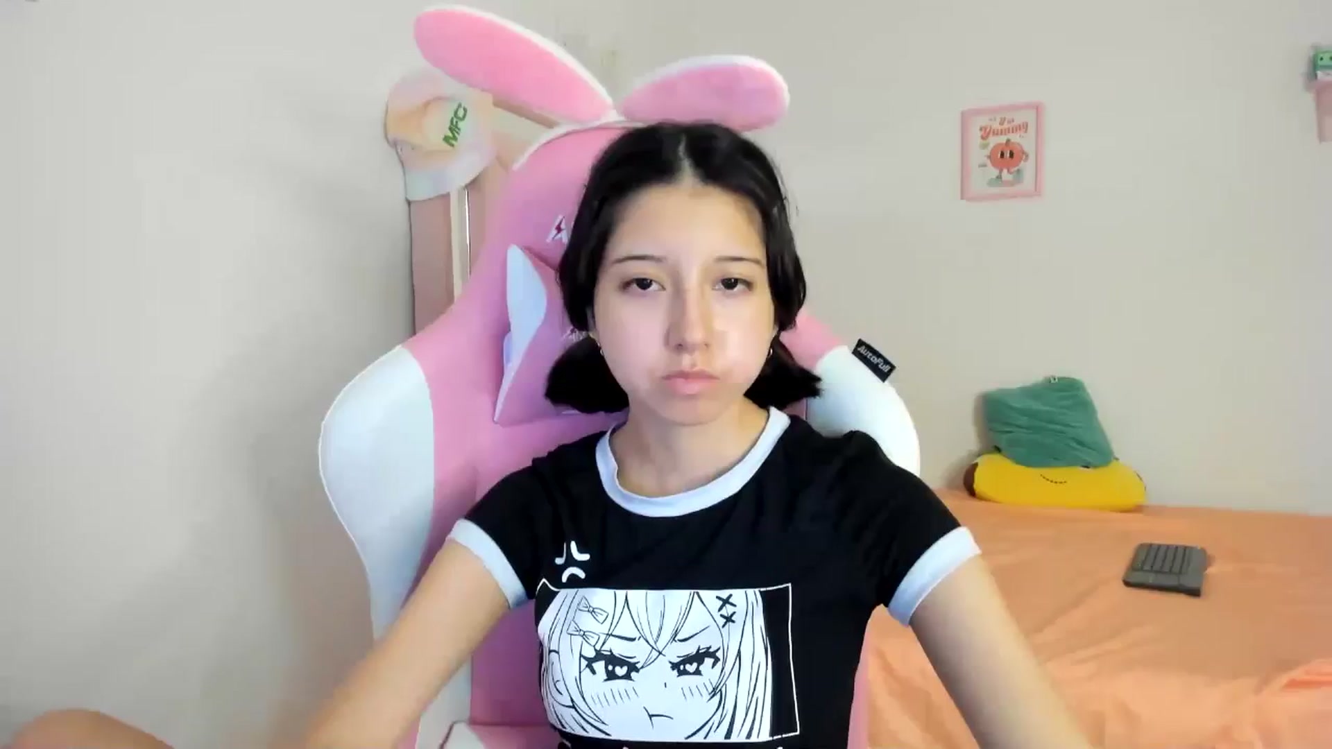 Gallery image thumbnail from Cherrycute666's myfreecams stream on, 08/07/2024, 02:08 image 16 of 20
