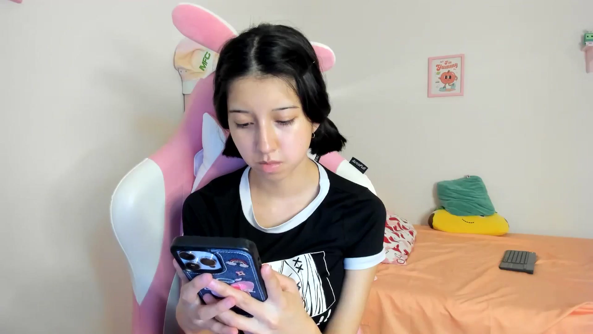 Gallery image thumbnail from Cherrycute666's myfreecams stream on, 08/07/2024, 02:08 image 9 of 20