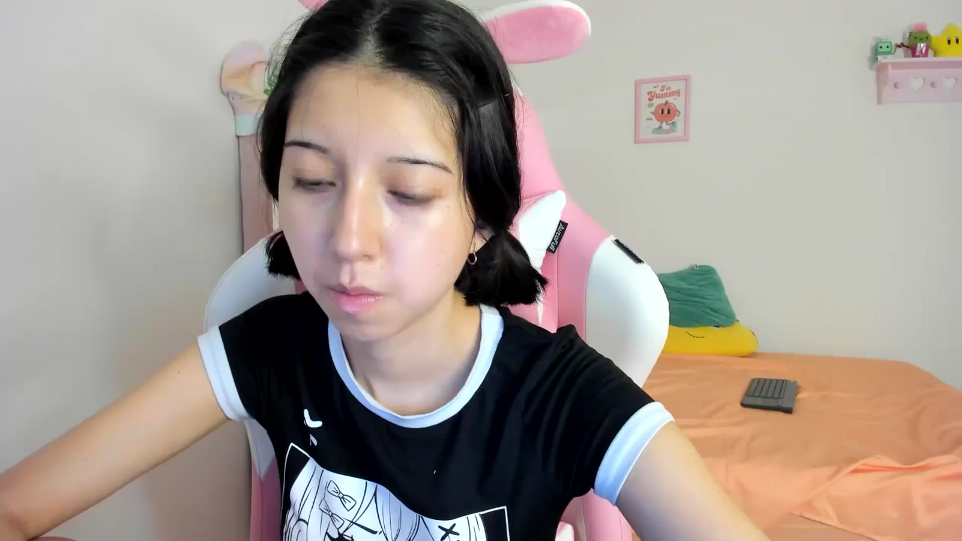 Gallery image thumbnail from Cherrycute666's myfreecams stream on, 08/07/2024, 02:08 image 2 of 20