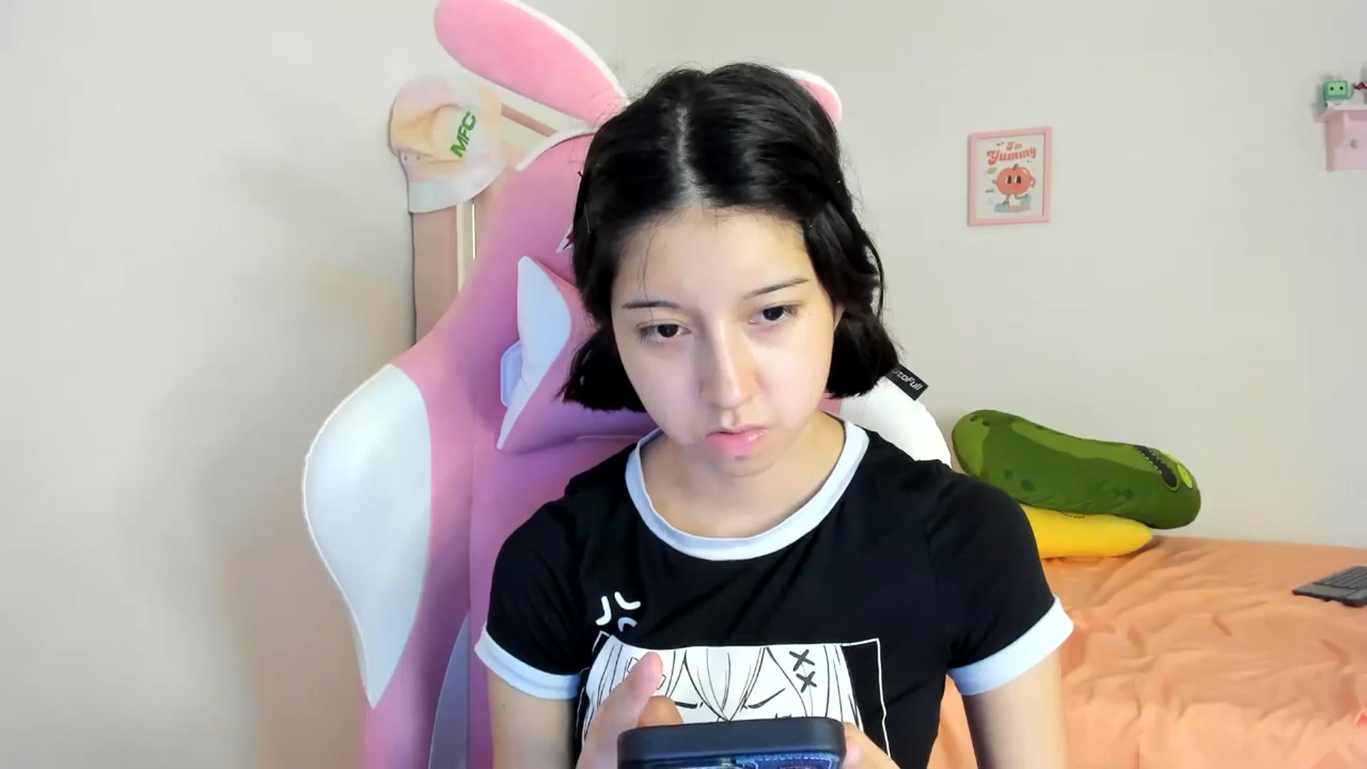 Gallery image thumbnail from Cherrycute666's myfreecams stream on, 08/07/2024, 07:33 image 12 of 20