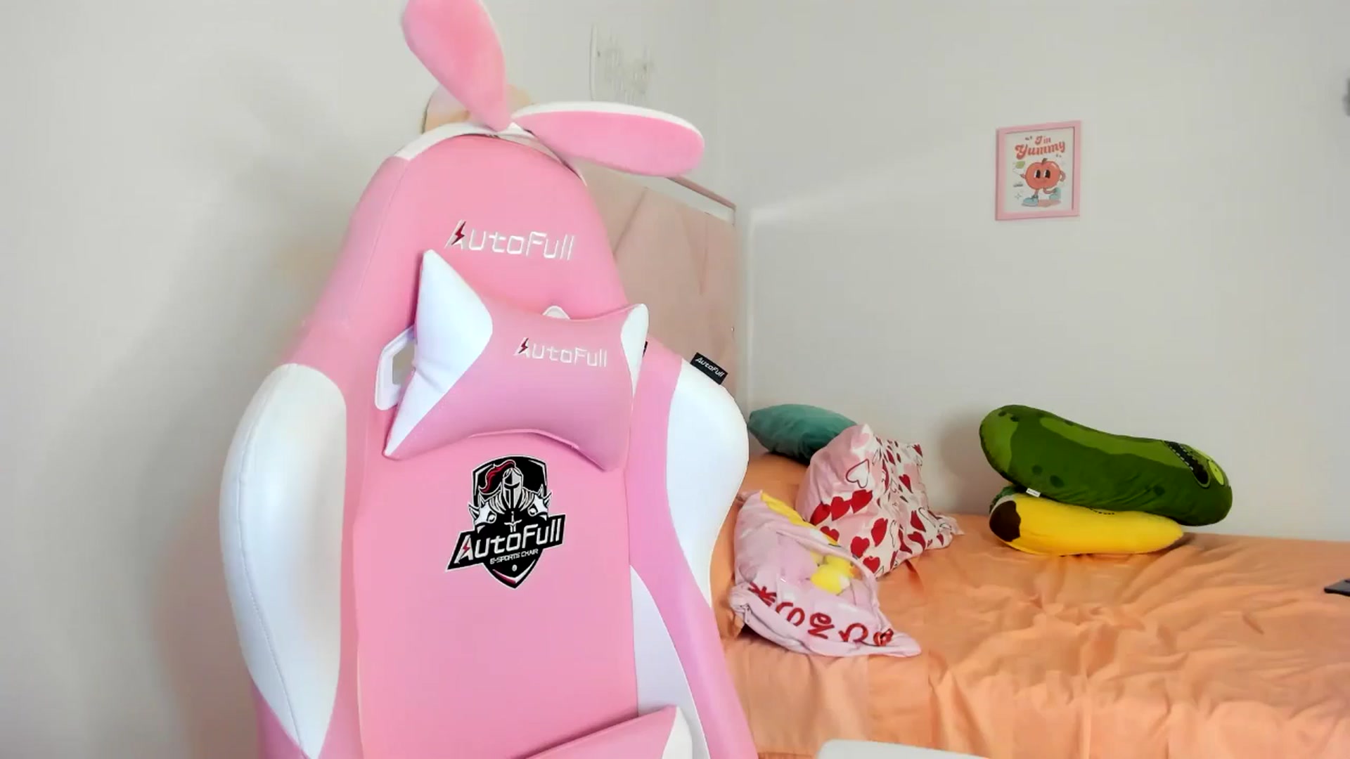 Gallery image thumbnail from Cherrycute666's myfreecams stream on, 08/07/2024, 07:33 image 19 of 20