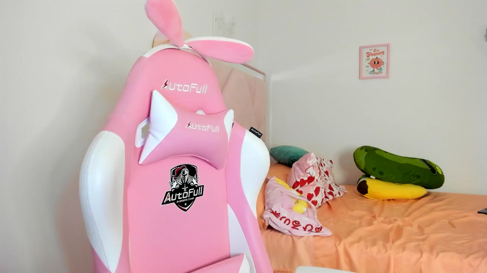 Gallery image thumbnail from Cherrycute666's myfreecams stream on, 08/07/2024, 07:33 image 20 of 20