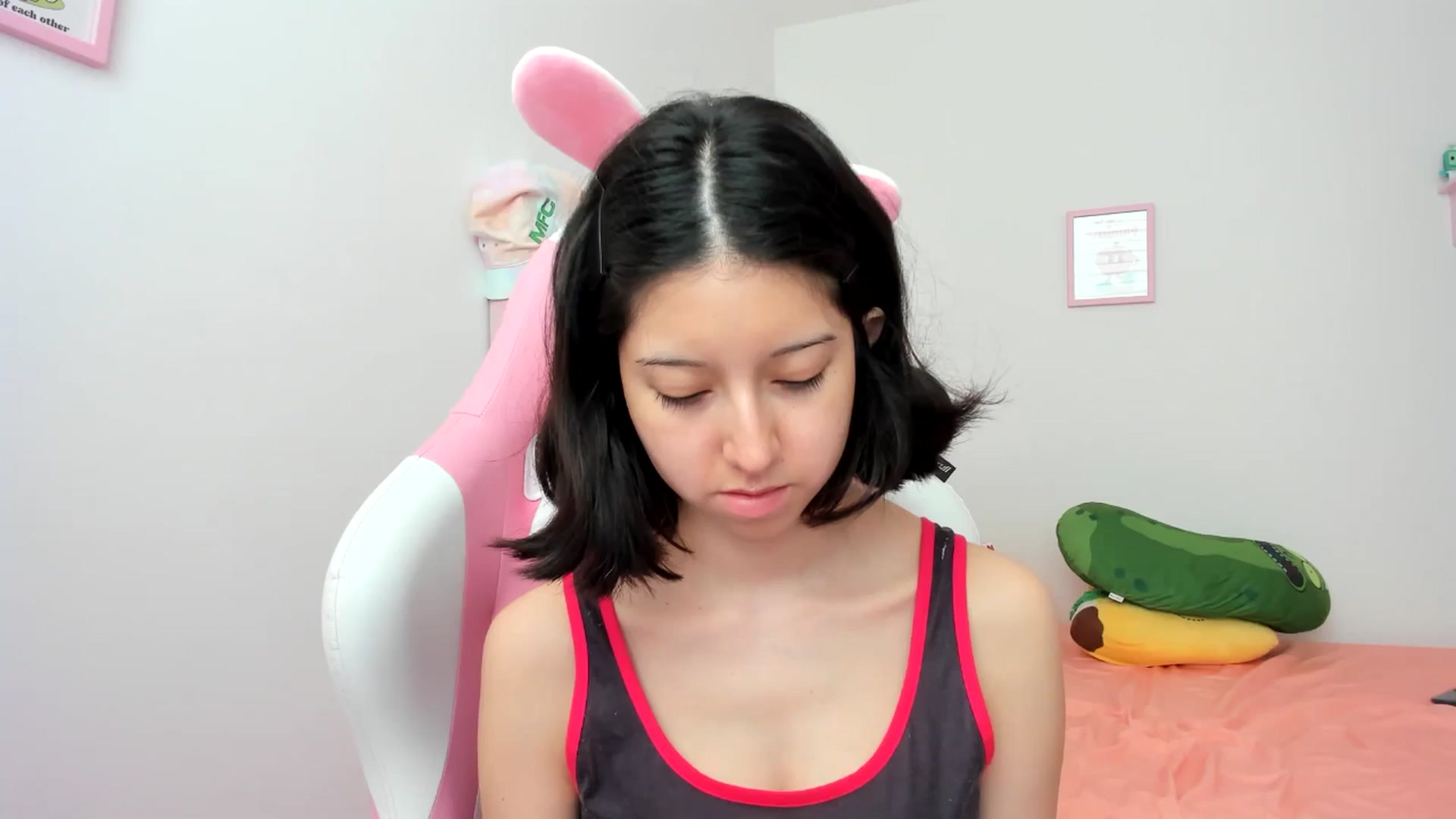 Gallery image thumbnail from Cherrycute666's myfreecams stream on, 08/07/2024, 17:37 image 1 of 20
