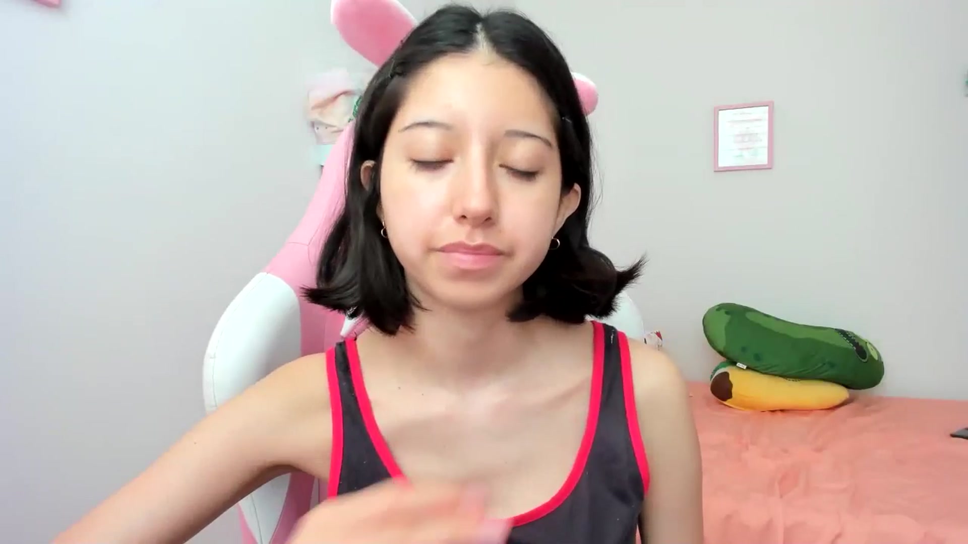 Gallery image thumbnail from Cherrycute666's myfreecams stream on, 08/07/2024, 17:37 image 9 of 20