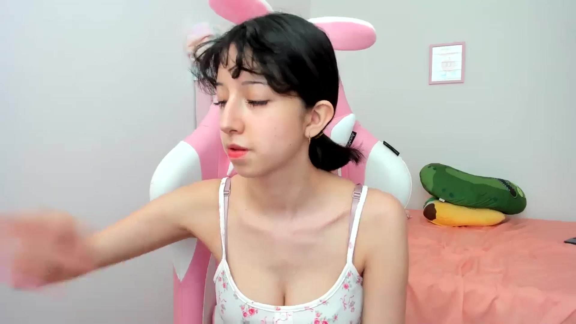 Gallery image thumbnail from Cherrycute666's myfreecams stream on, 08/07/2024, 21:42 image 14 of 20