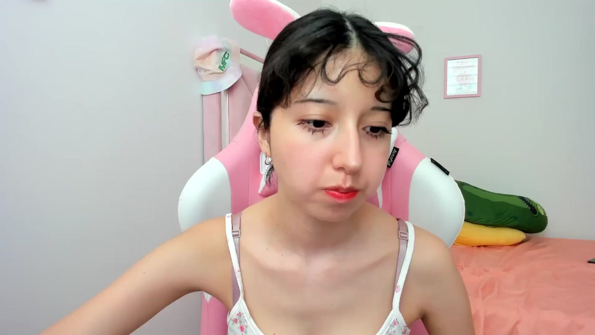 Gallery image thumbnail from Cherrycute666's myfreecams stream on, 08/07/2024, 21:42 image 7 of 20