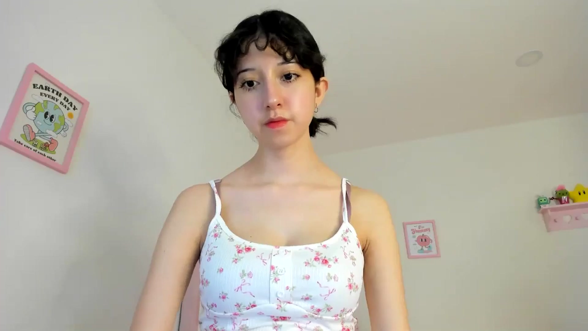 Gallery image thumbnail from Cherrycute666's myfreecams stream on, 08/07/2024, 23:05 image 9 of 20