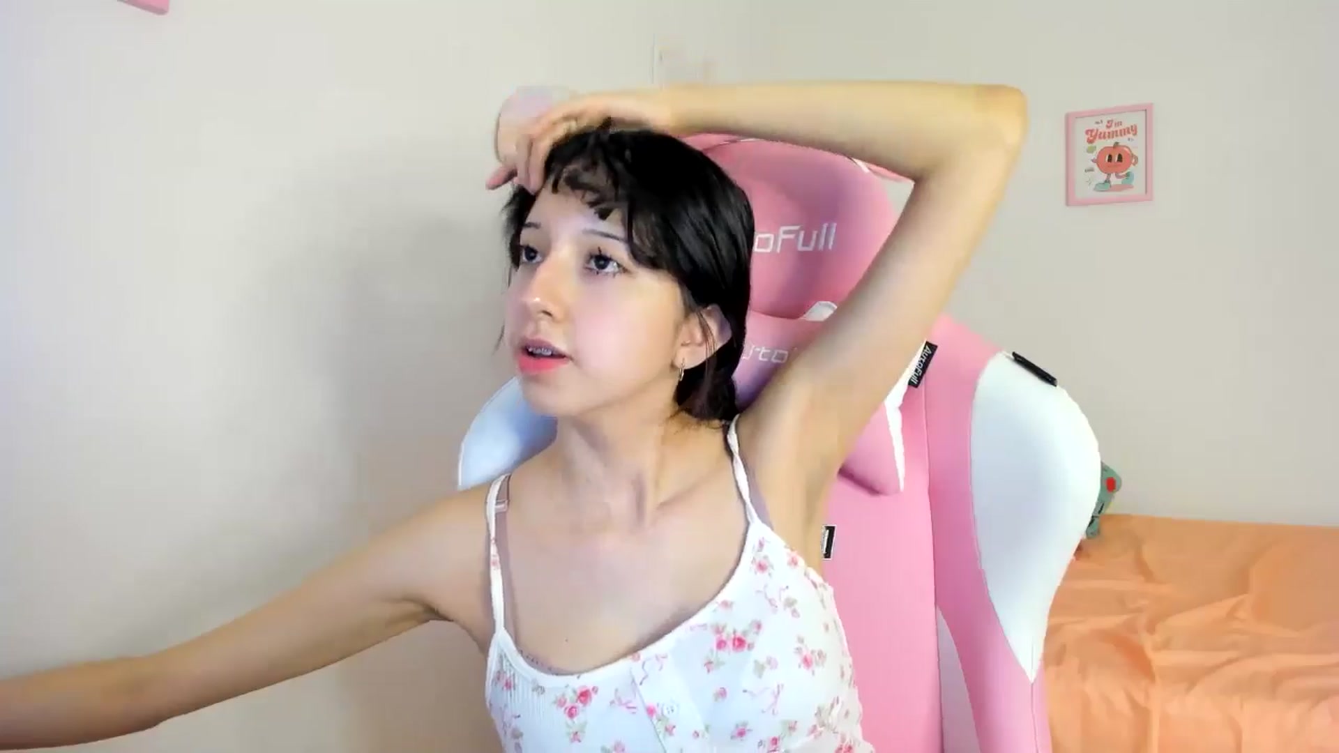 Gallery image thumbnail from Cherrycute666's myfreecams stream on, 08/08/2024, 02:20 image 11 of 20