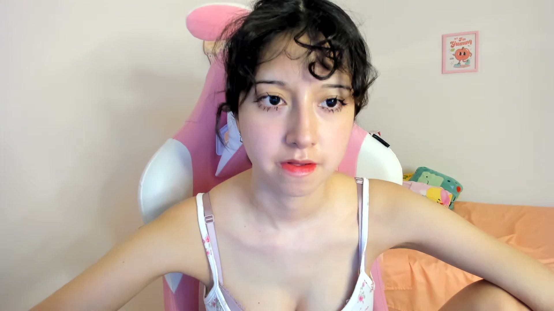 Gallery image thumbnail from Cherrycute666's myfreecams stream on, 08/08/2024, 04:37 image 9 of 20