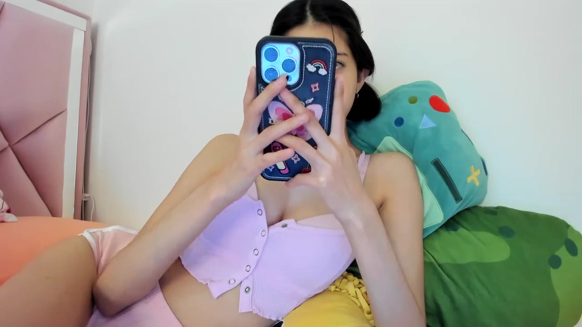 Gallery image thumbnail from Cherrycute666's myfreecams stream on, 08/10/2024, 24:59 image 13 of 20