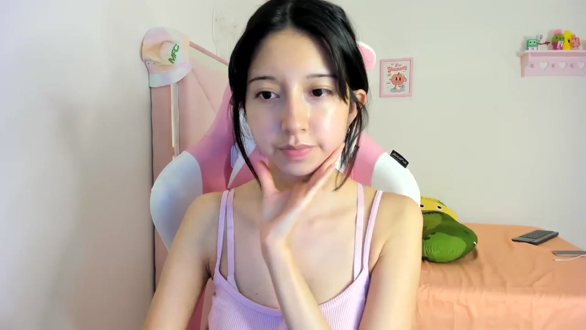 Gallery image thumbnail from Cherrycute666's myfreecams stream on, 08/10/2024, 07:03 image 2 of 20