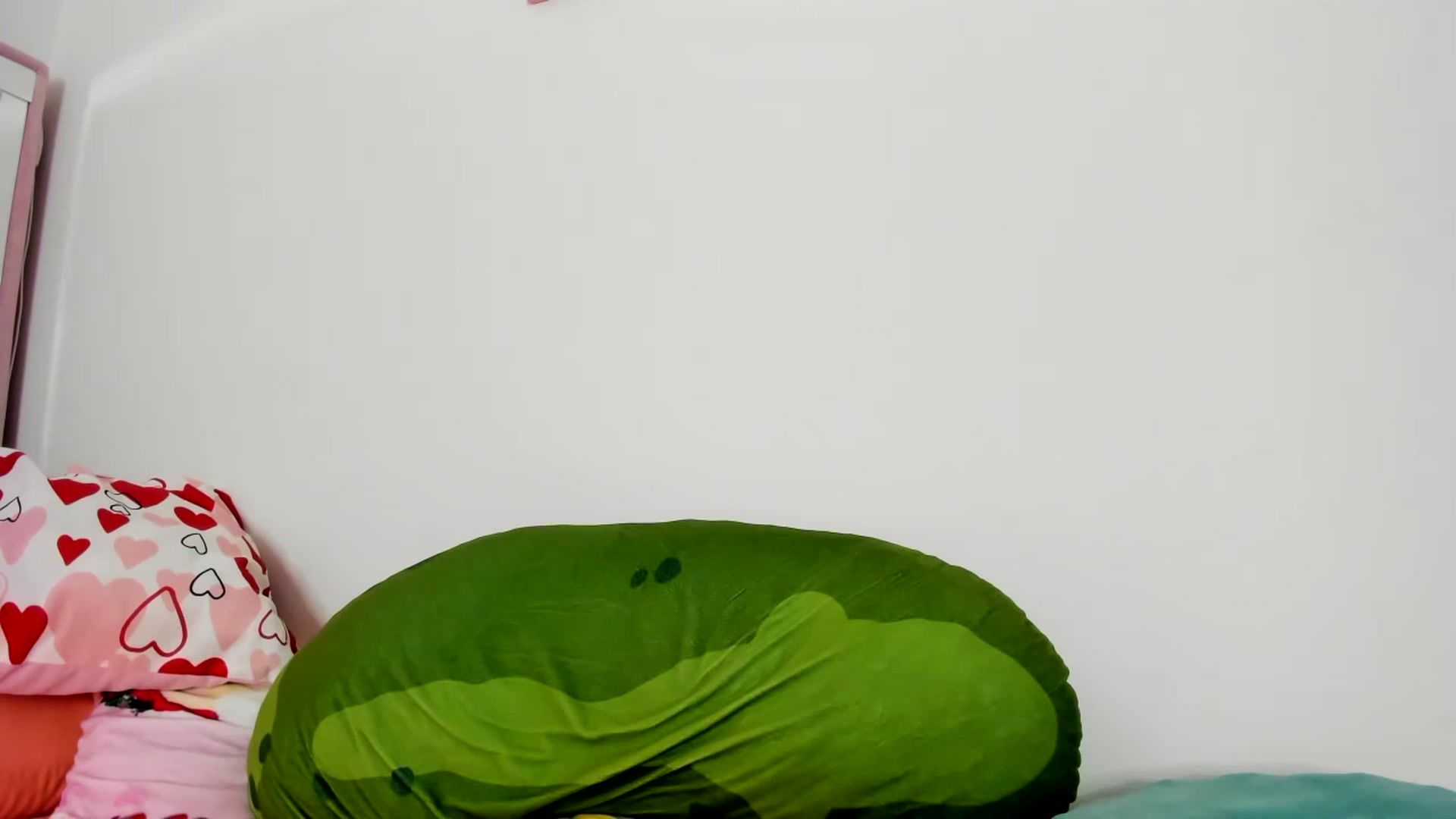 Gallery image thumbnail from Cherrycute666's myfreecams stream on, 08/11/2024, 04:52 image 10 of 20
