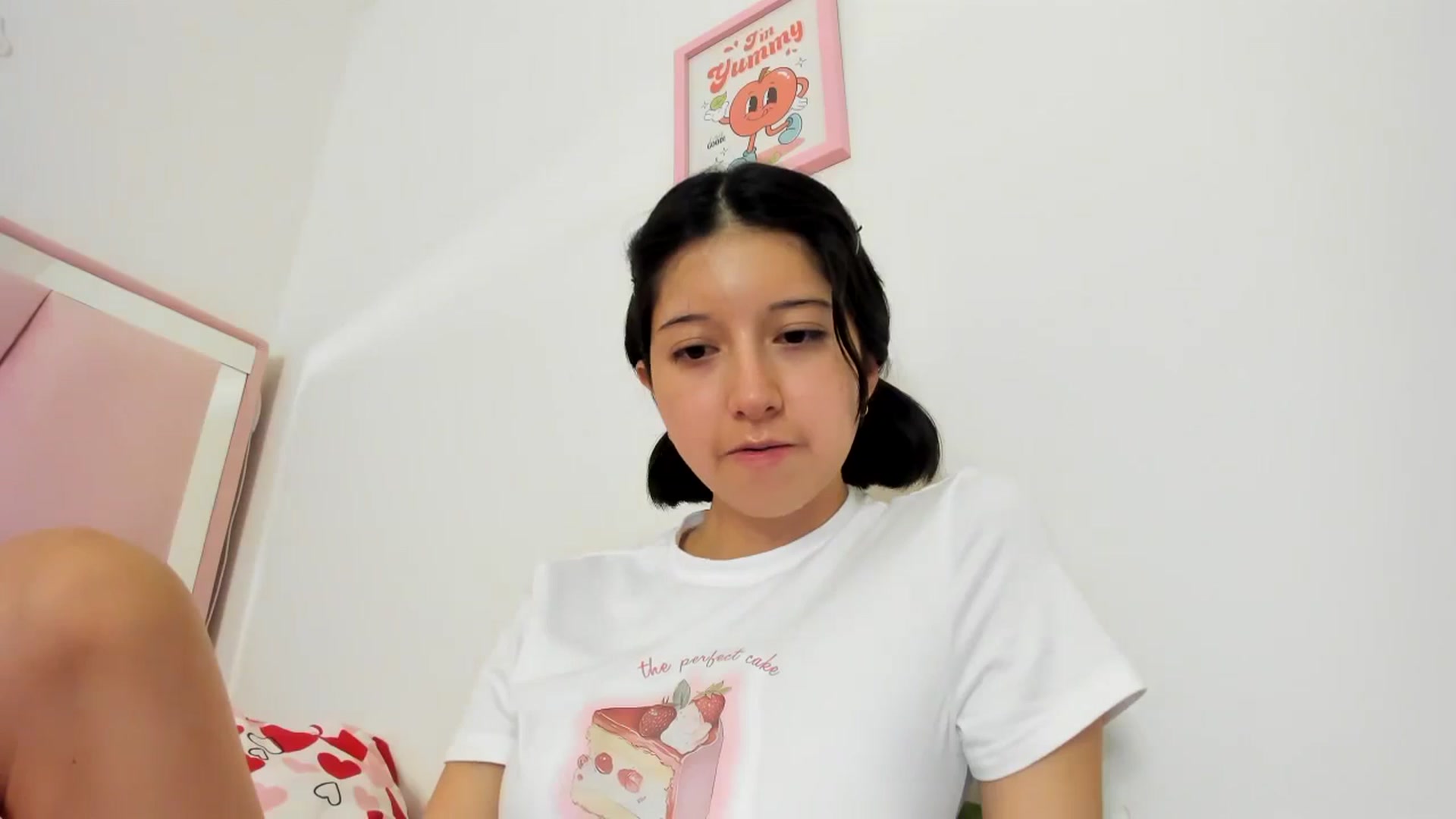 Gallery image thumbnail from Cherrycute666's myfreecams stream on, 08/11/2024, 04:52 image 8 of 20