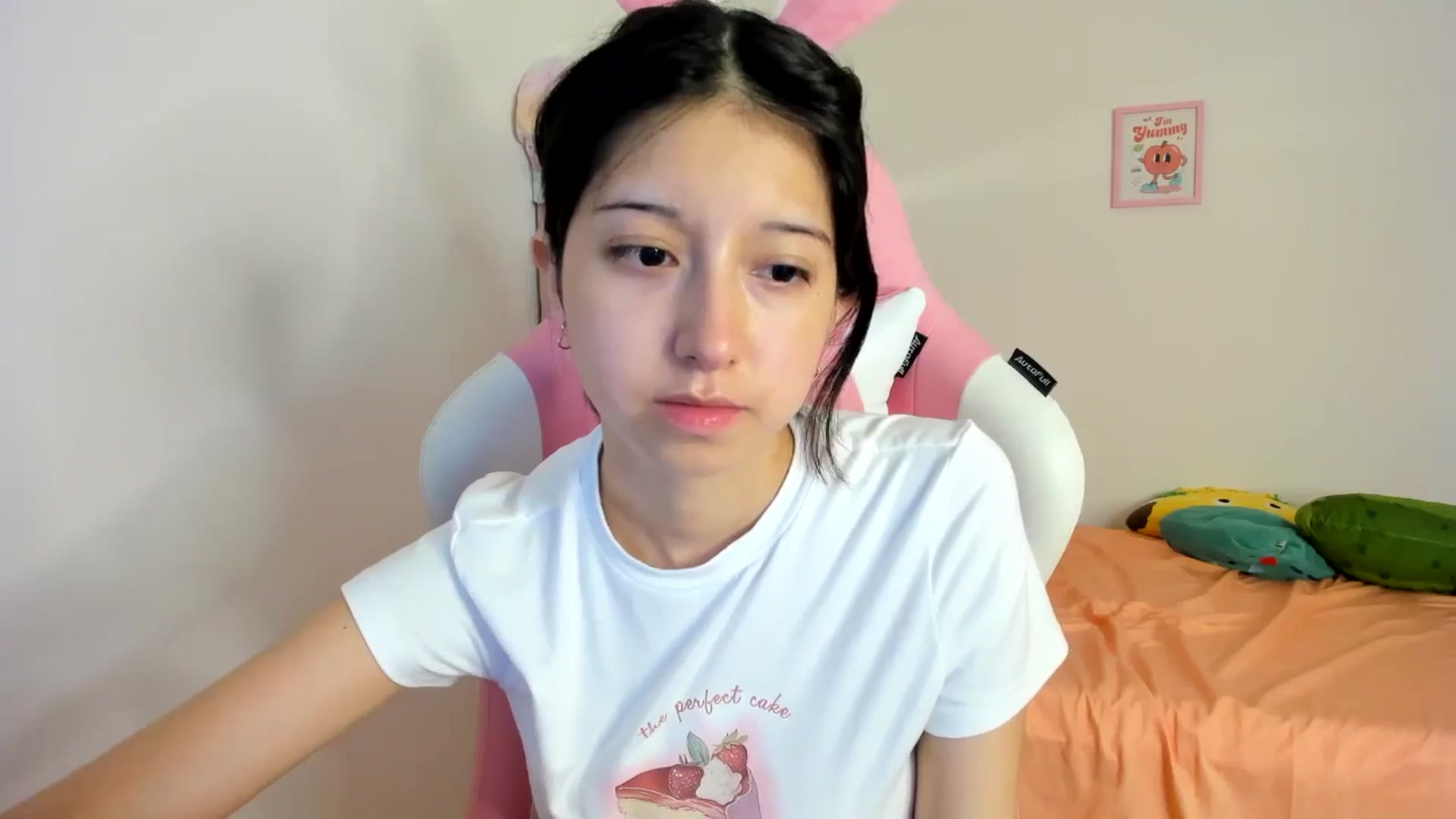 Gallery image thumbnail from Cherrycute666's myfreecams stream on, 08/11/2024, 10:09 image 12 of 20