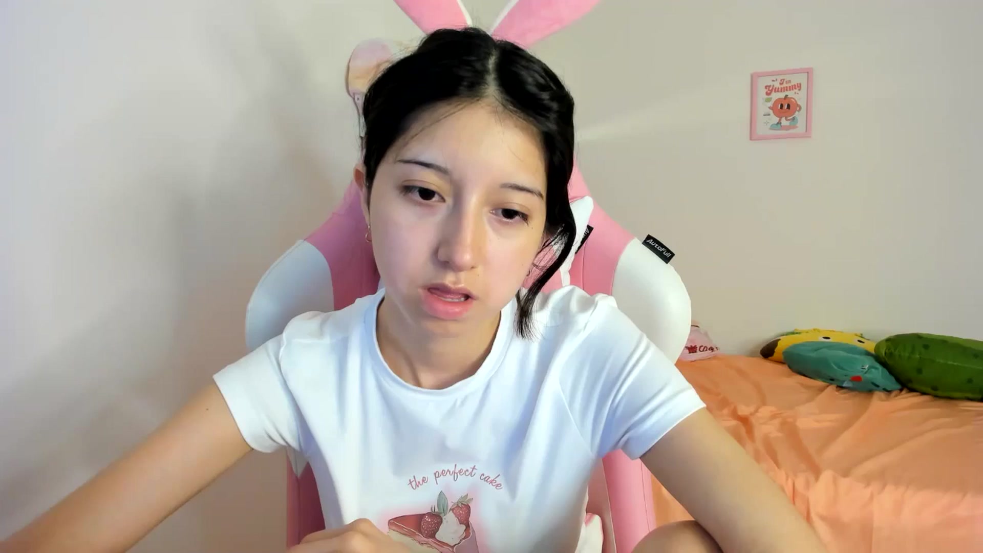 Gallery image thumbnail from Cherrycute666's myfreecams stream on, 08/11/2024, 10:09 image 13 of 20
