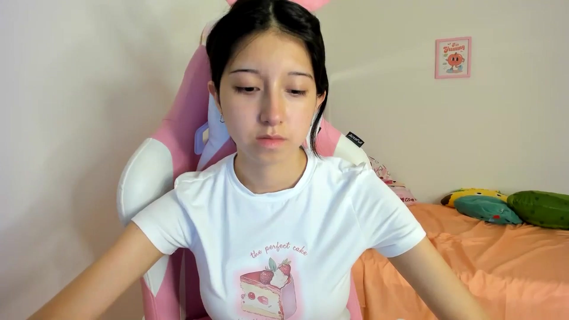 Gallery image thumbnail from Cherrycute666's myfreecams stream on, 08/11/2024, 10:09 image 10 of 20