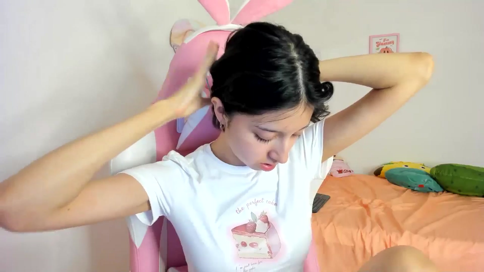 Gallery image thumbnail from Cherrycute666's myfreecams stream on, 08/11/2024, 10:09 image 5 of 20