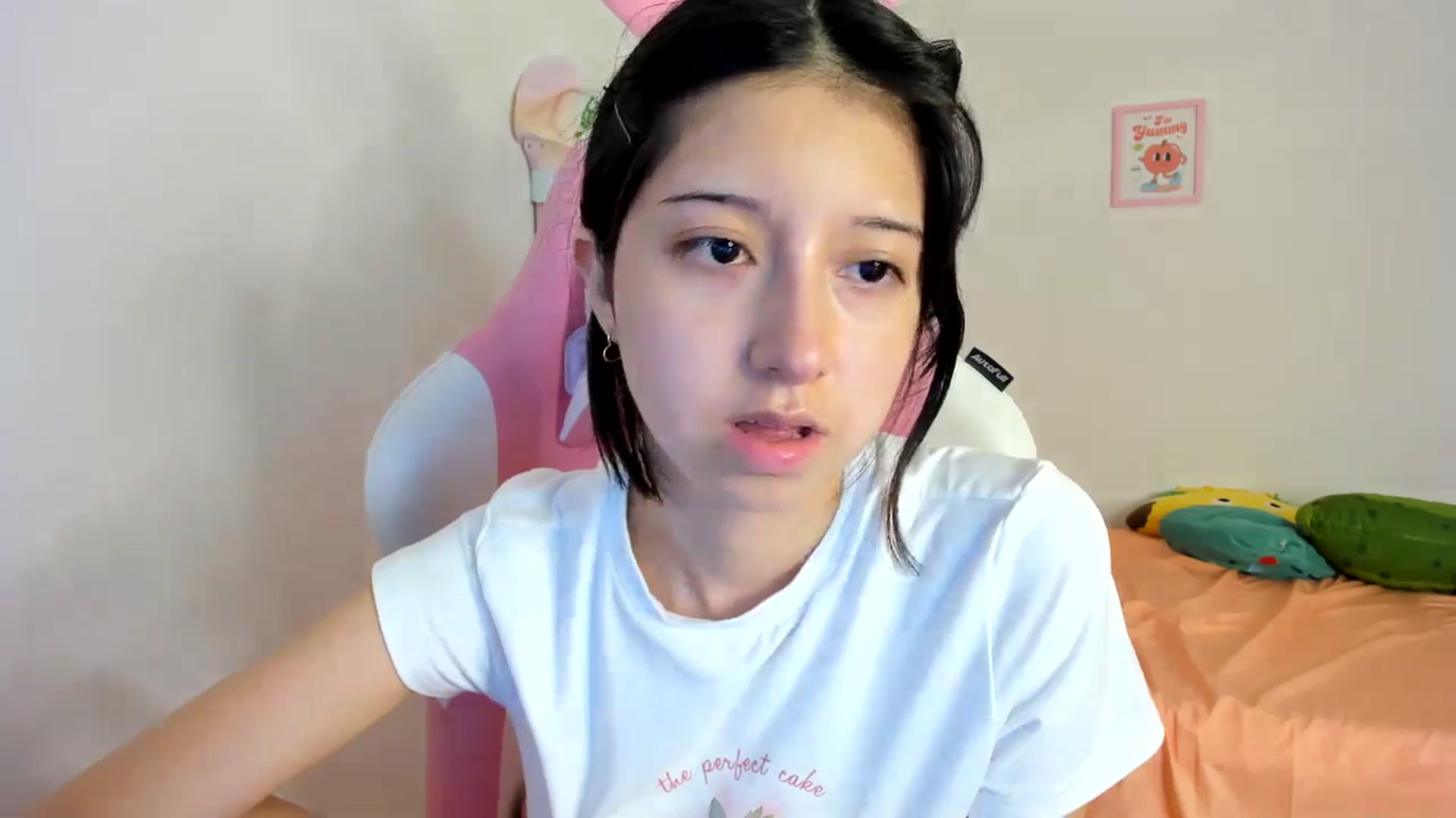 Gallery image thumbnail from Cherrycute666's myfreecams stream on, 08/11/2024, 10:09 image 14 of 20