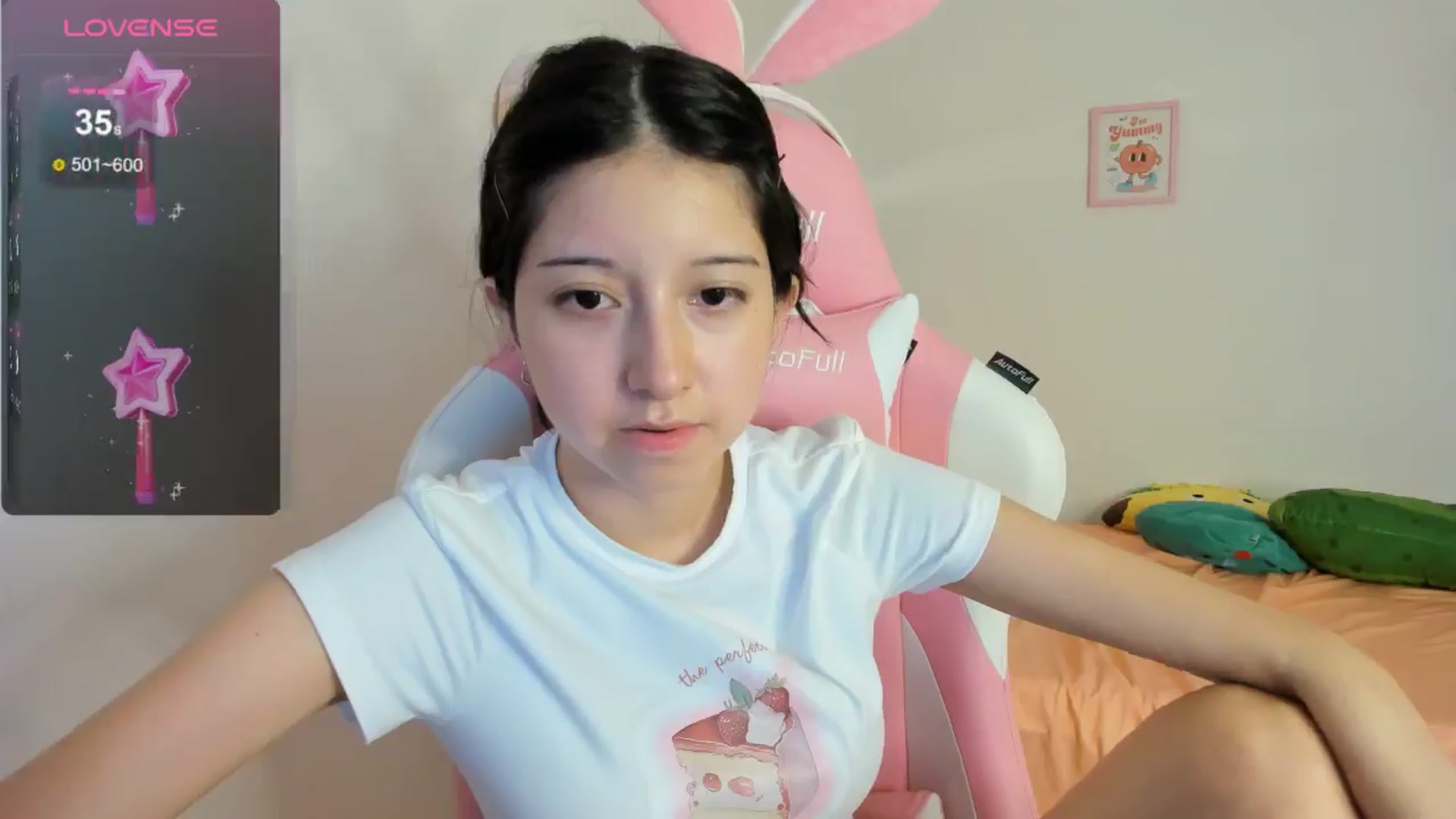 Gallery image thumbnail from Cherrycute666's myfreecams stream on, 08/11/2024, 10:51 image 14 of 20