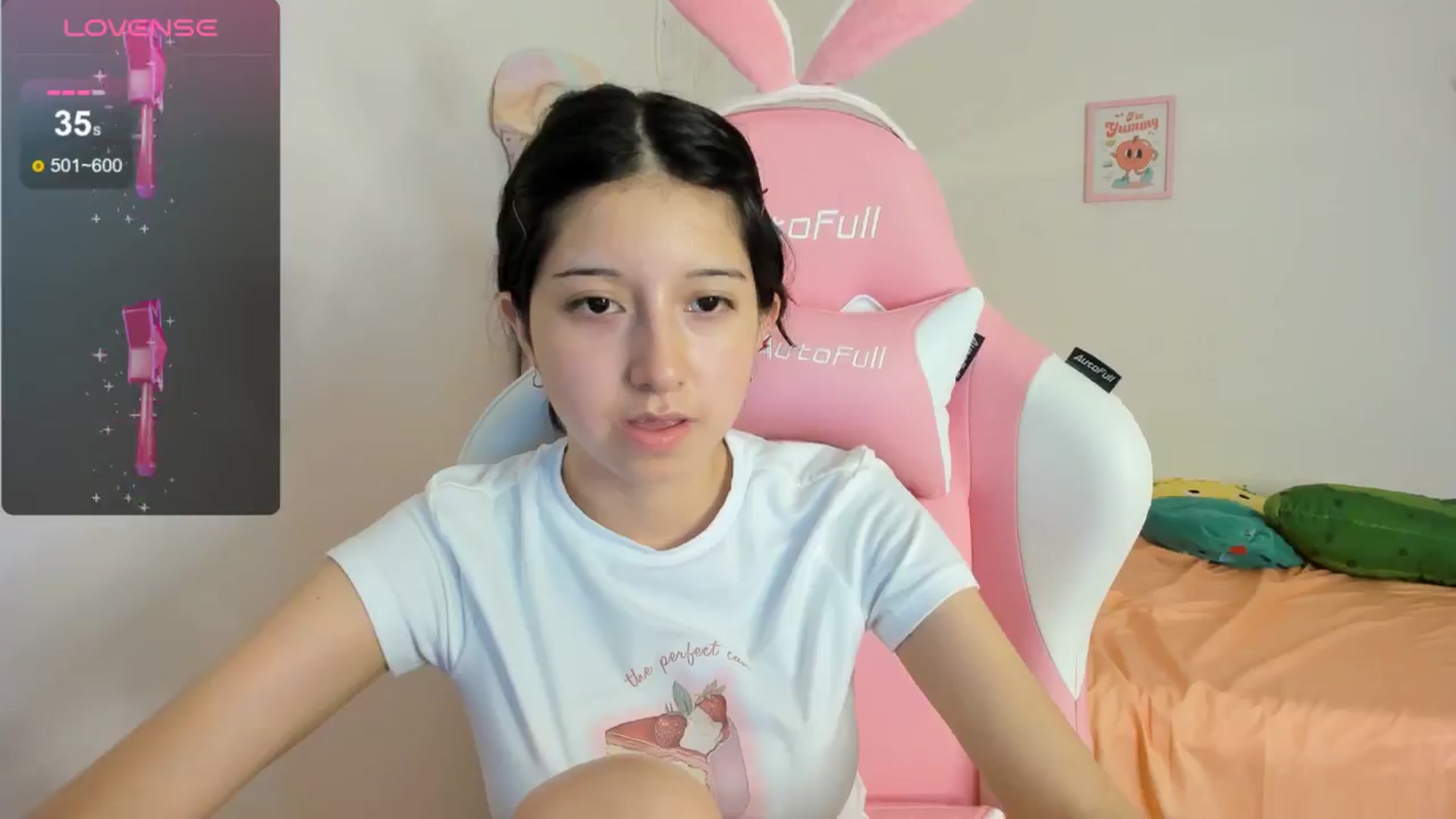 Gallery image thumbnail from Cherrycute666's myfreecams stream on, 08/11/2024, 10:51 image 15 of 20