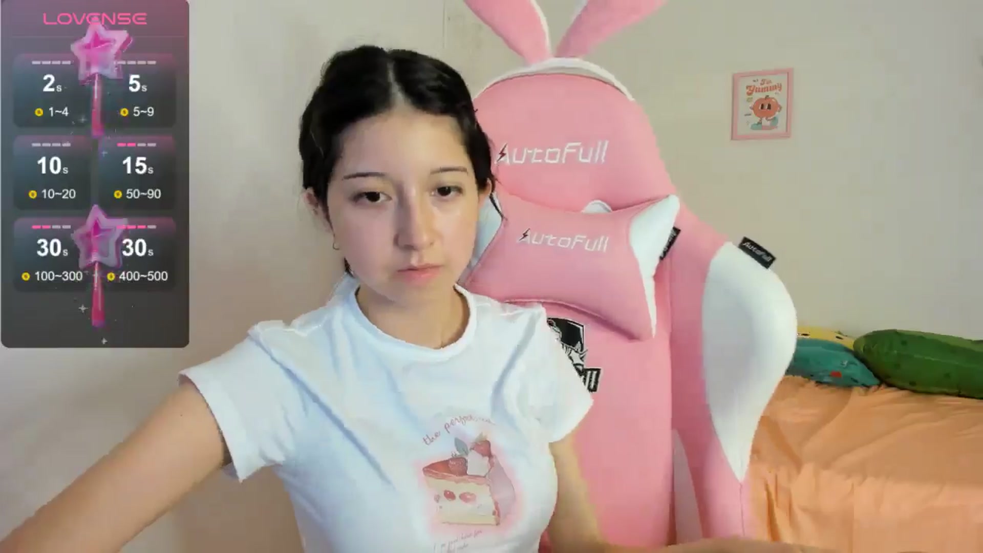 Gallery image thumbnail from Cherrycute666's myfreecams stream on, 08/11/2024, 10:51 image 17 of 20
