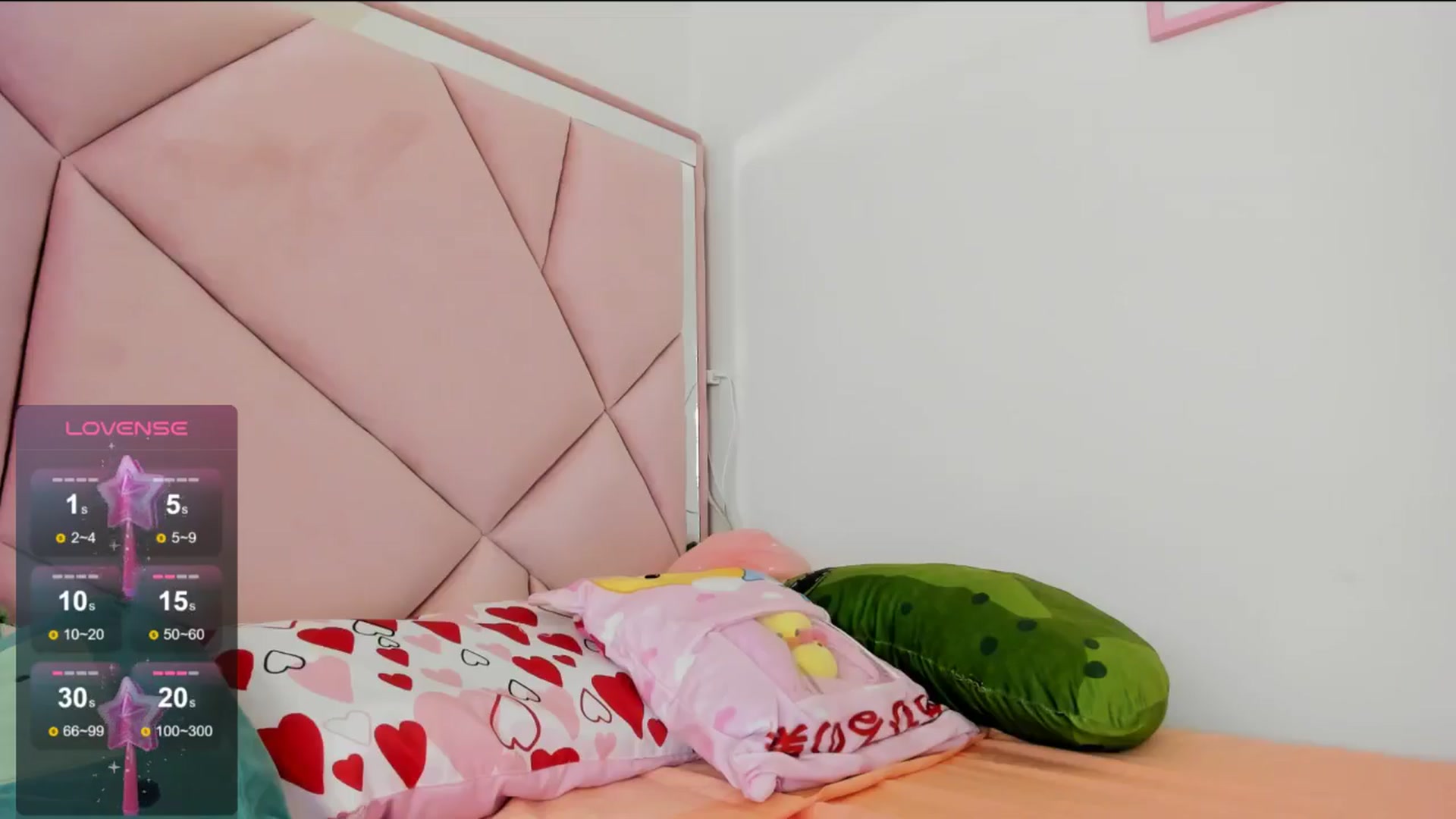 Gallery image thumbnail from Cherrycute666's myfreecams stream on, 08/13/2024, 24:00 image 11 of 20