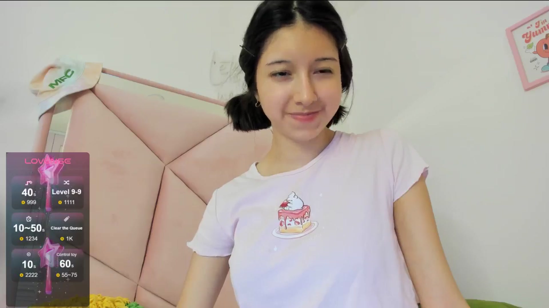 Gallery image thumbnail from Cherrycute666's myfreecams stream on, 08/13/2024, 24:00 image 15 of 20