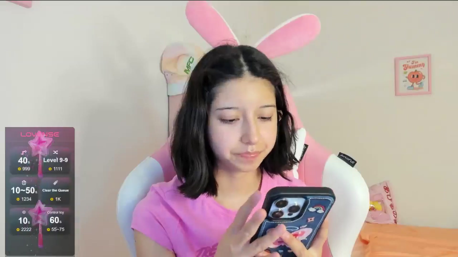 Gallery image thumbnail from Cherrycute666's myfreecams stream on, 08/14/2024, 05:08 image 12 of 20