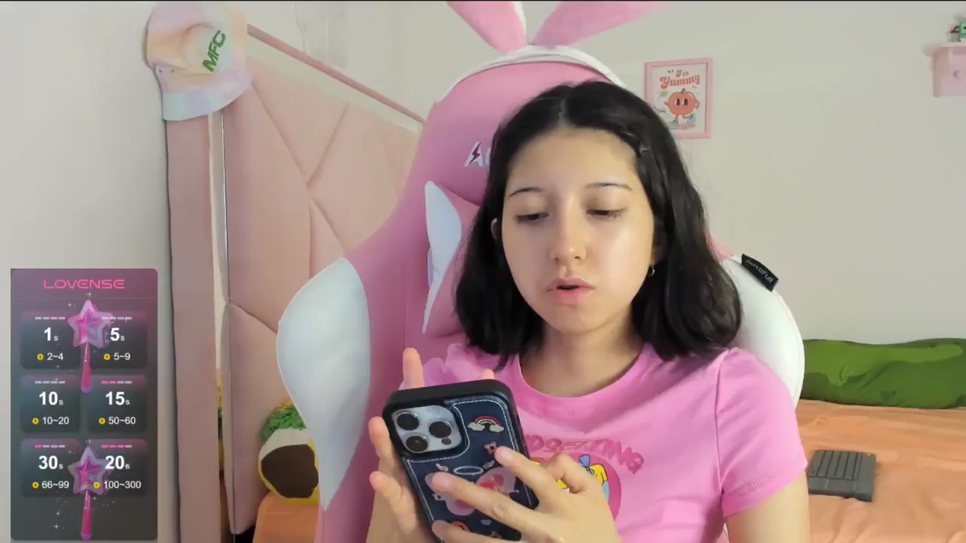 Gallery image thumbnail from Cherrycute666's myfreecams stream on, 08/14/2024, 06:04 image 1 of 20