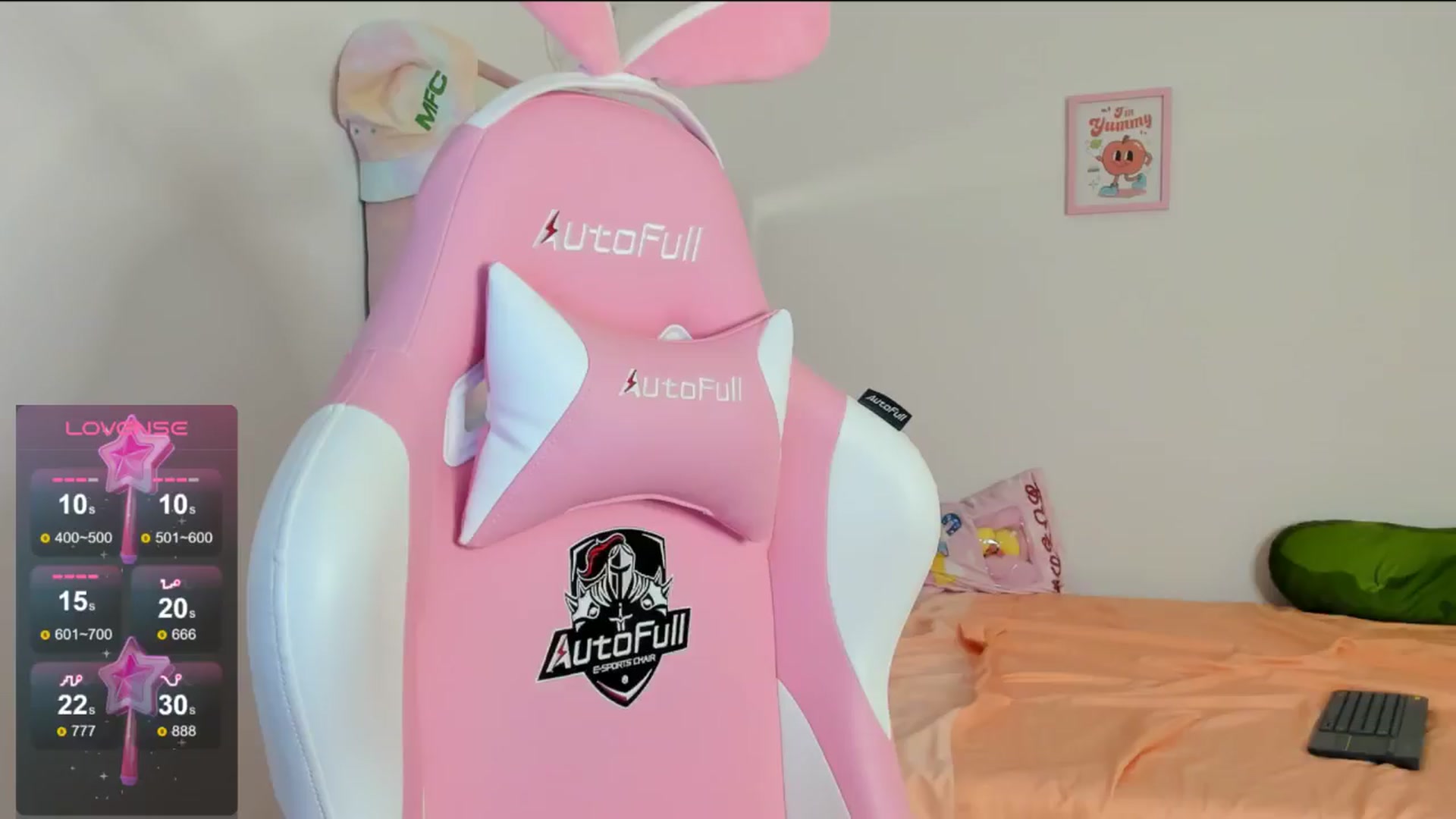 Gallery image thumbnail from Cherrycute666's myfreecams stream on, 08/14/2024, 06:04 image 17 of 20
