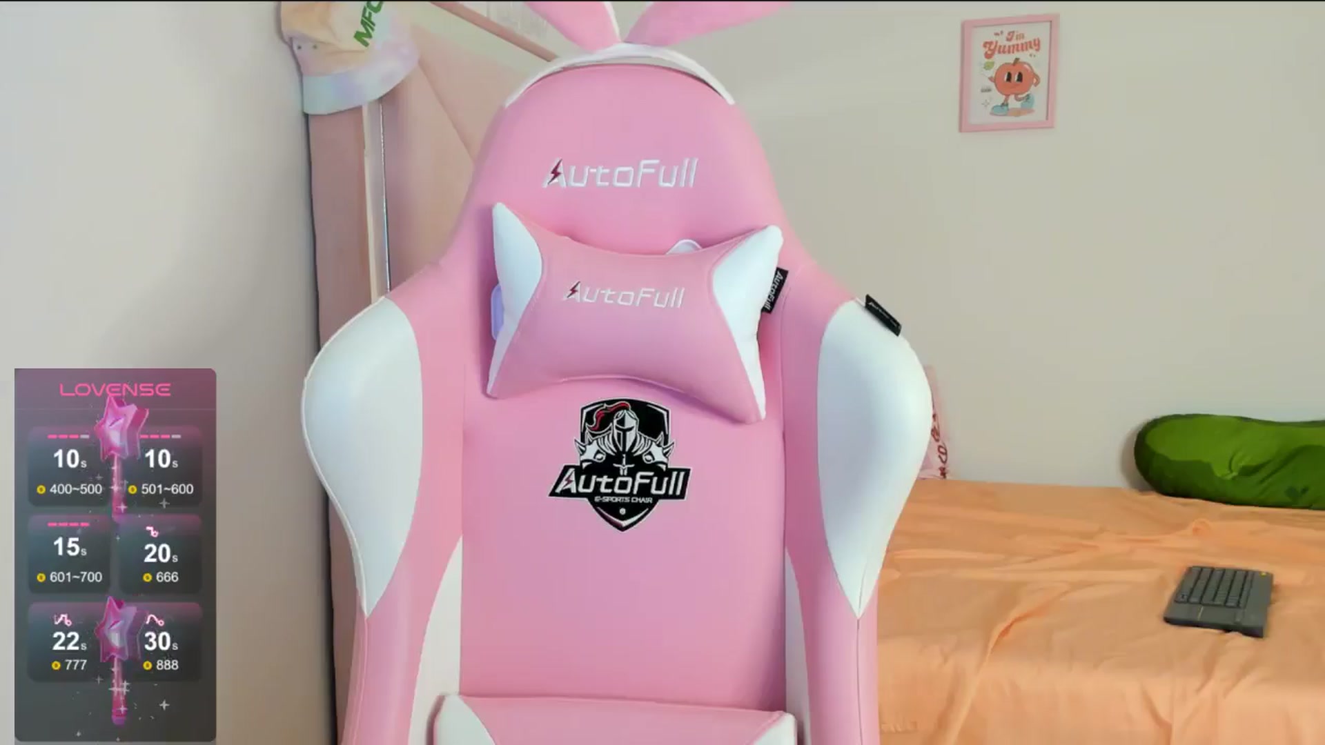 Gallery image thumbnail from Cherrycute666's myfreecams stream on, 08/14/2024, 07:14 image 18 of 20
