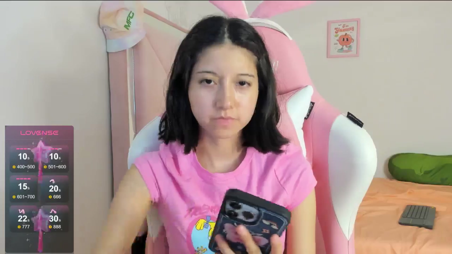 Gallery image thumbnail from Cherrycute666's myfreecams stream on, 08/14/2024, 07:30 image 19 of 20
