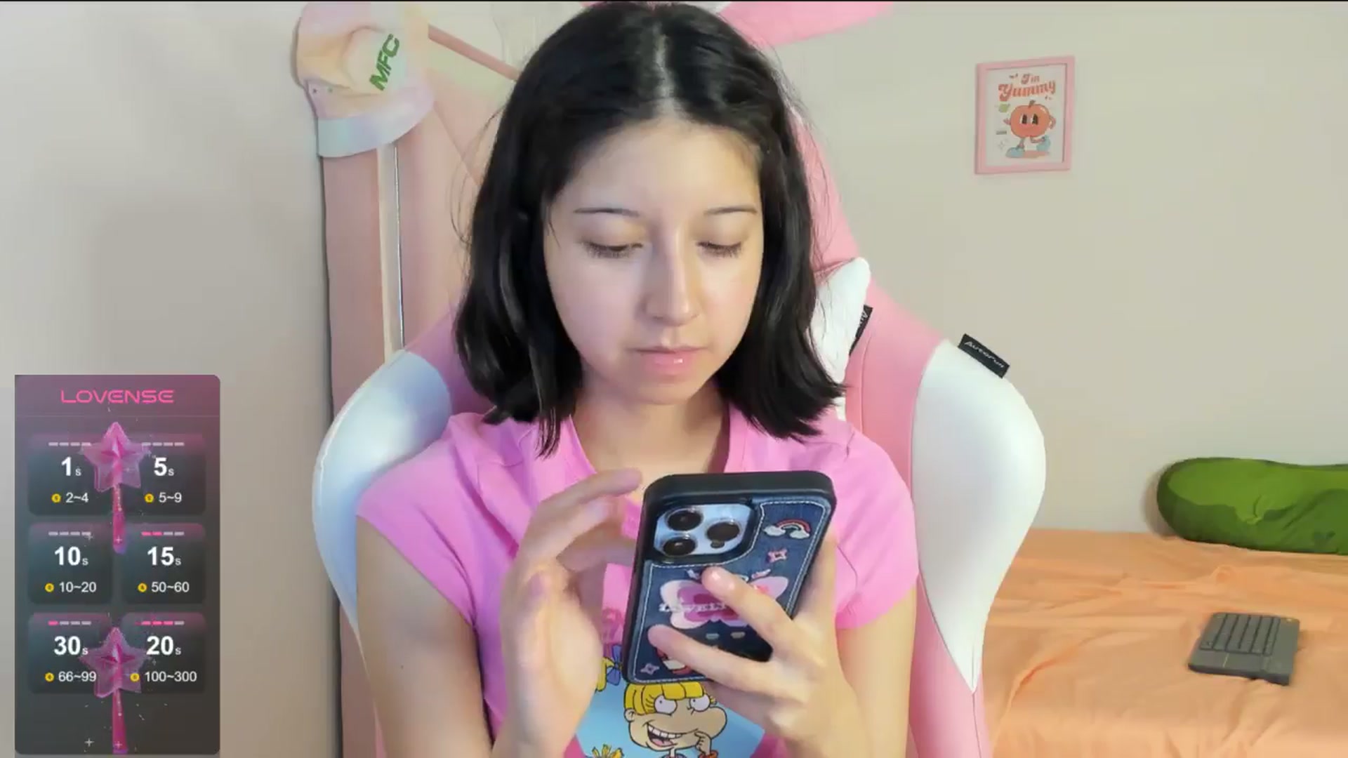 Gallery image thumbnail from Cherrycute666's myfreecams stream on, 08/14/2024, 07:30 image 4 of 20