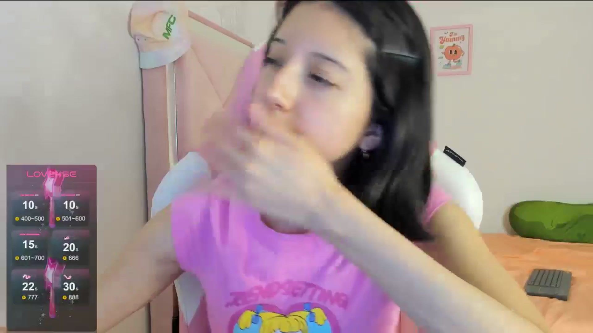 Gallery image thumbnail from Cherrycute666's myfreecams stream on, 08/14/2024, 07:30 image 16 of 20