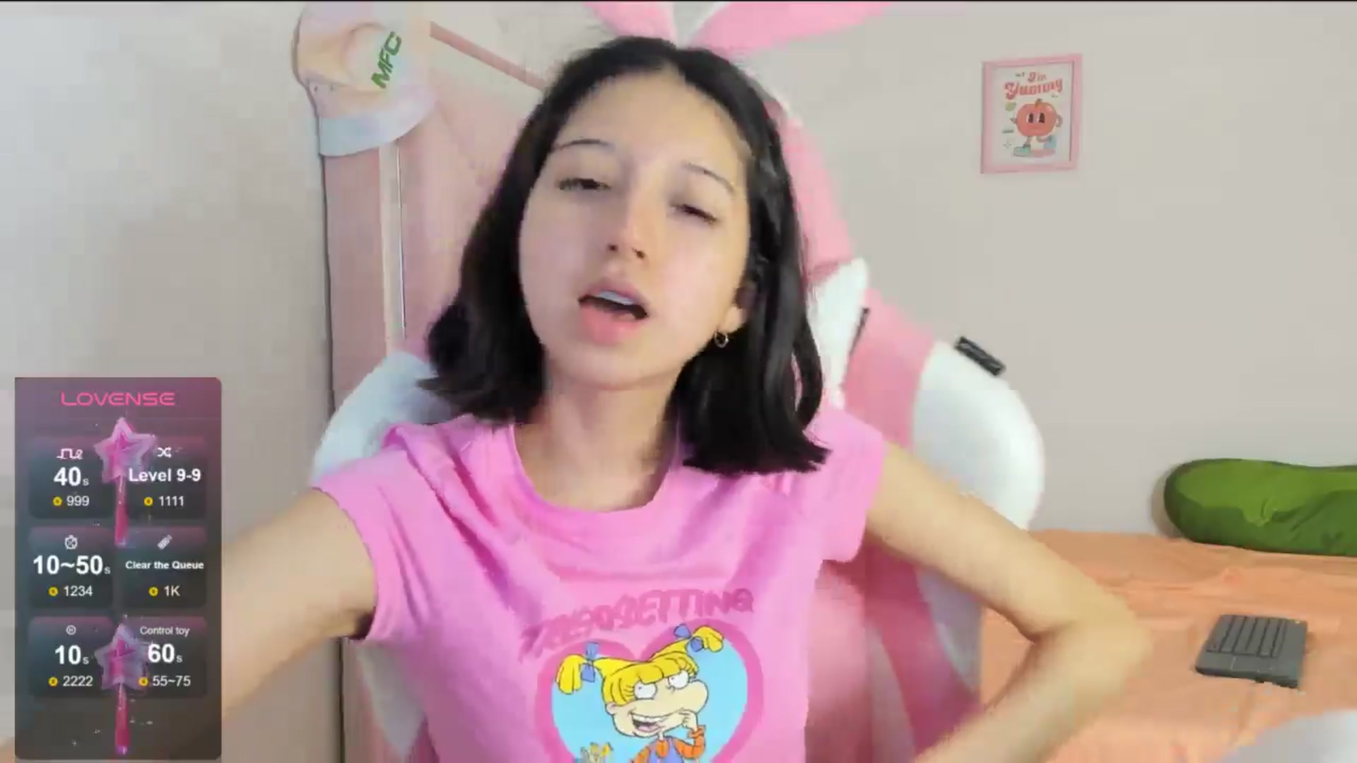 Gallery image thumbnail from Cherrycute666's myfreecams stream on, 08/14/2024, 07:30 image 6 of 20