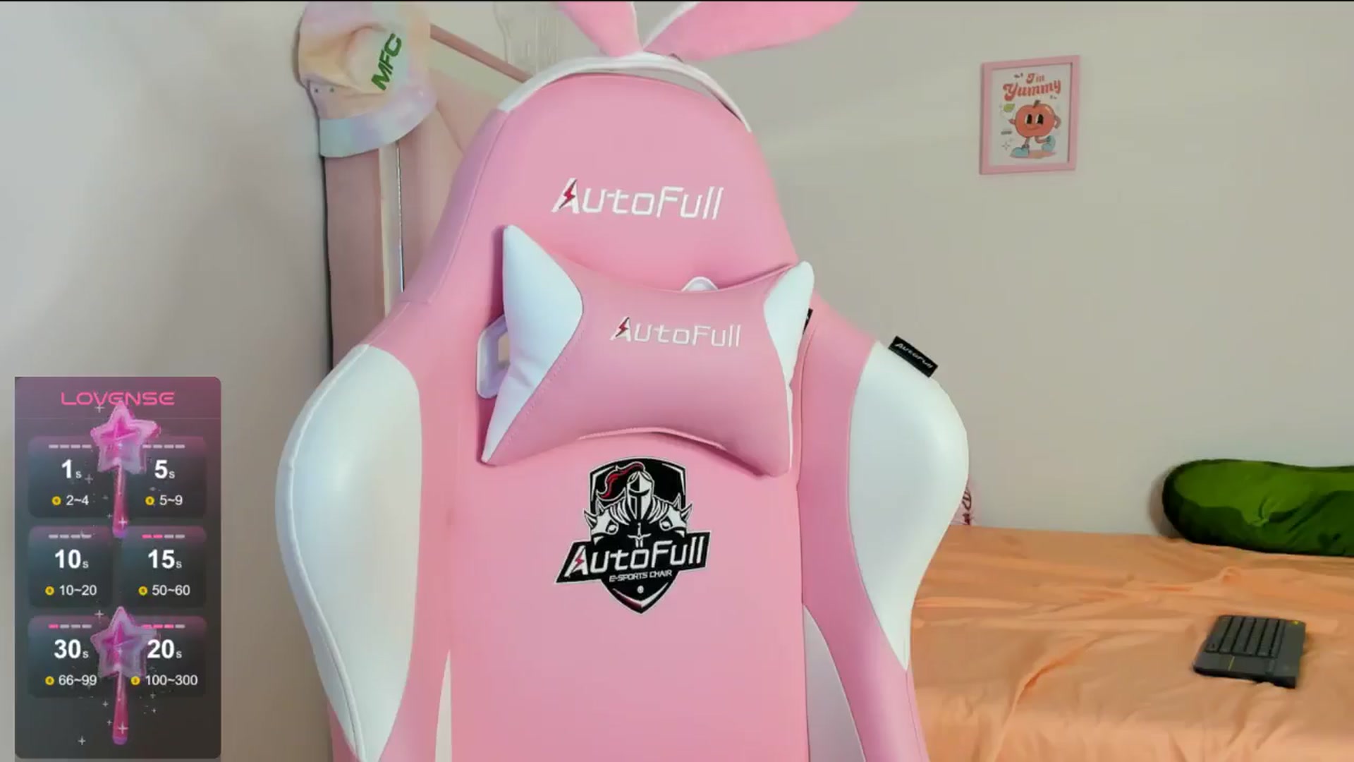 Gallery image thumbnail from Cherrycute666's myfreecams stream on, 08/14/2024, 07:30 image 20 of 20