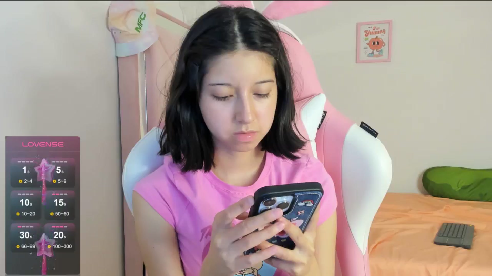 Gallery image thumbnail from Cherrycute666's myfreecams stream on, 08/14/2024, 07:30 image 14 of 20