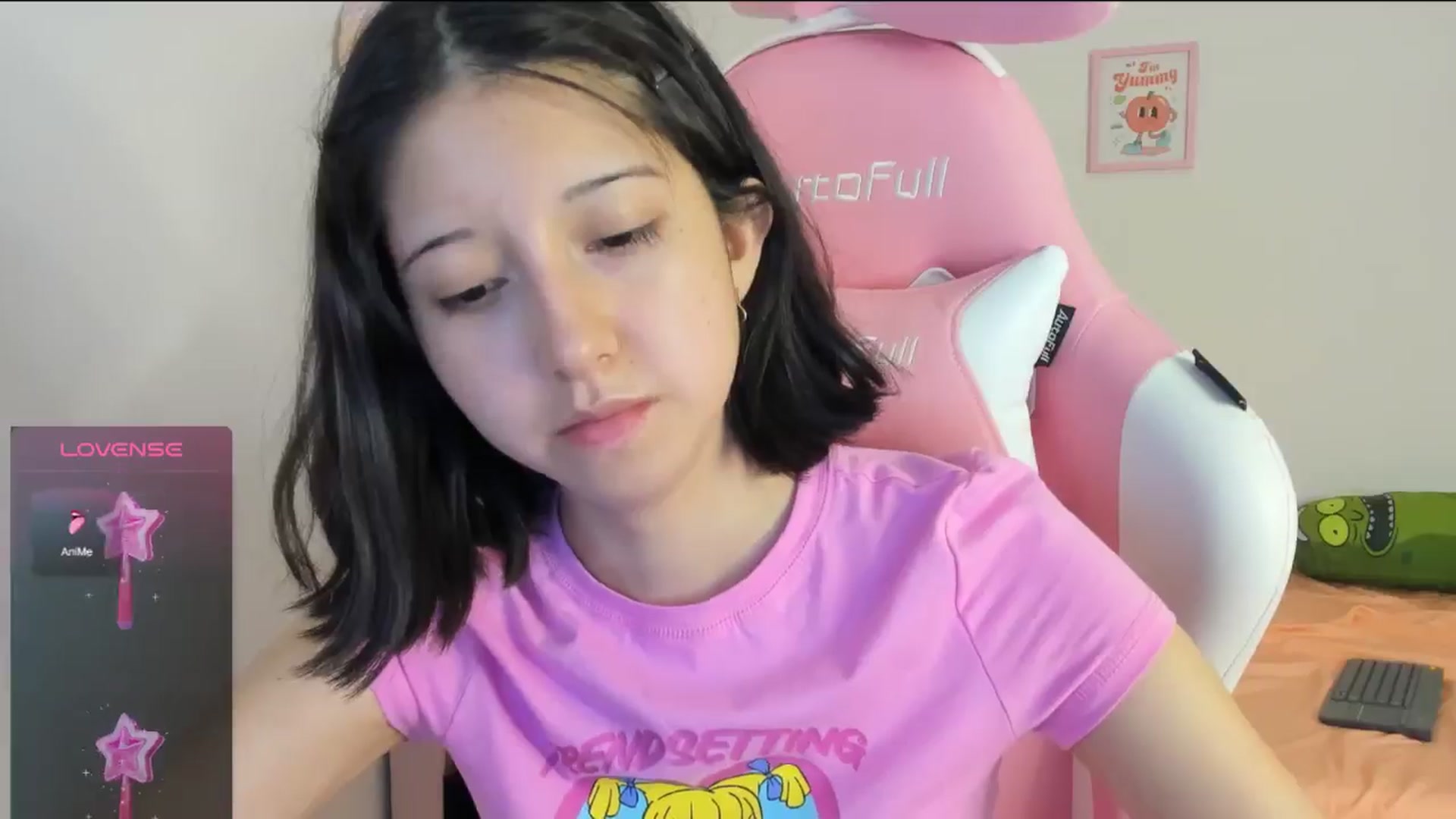Gallery image thumbnail from Cherrycute666's myfreecams stream on, 08/14/2024, 09:48 image 13 of 20