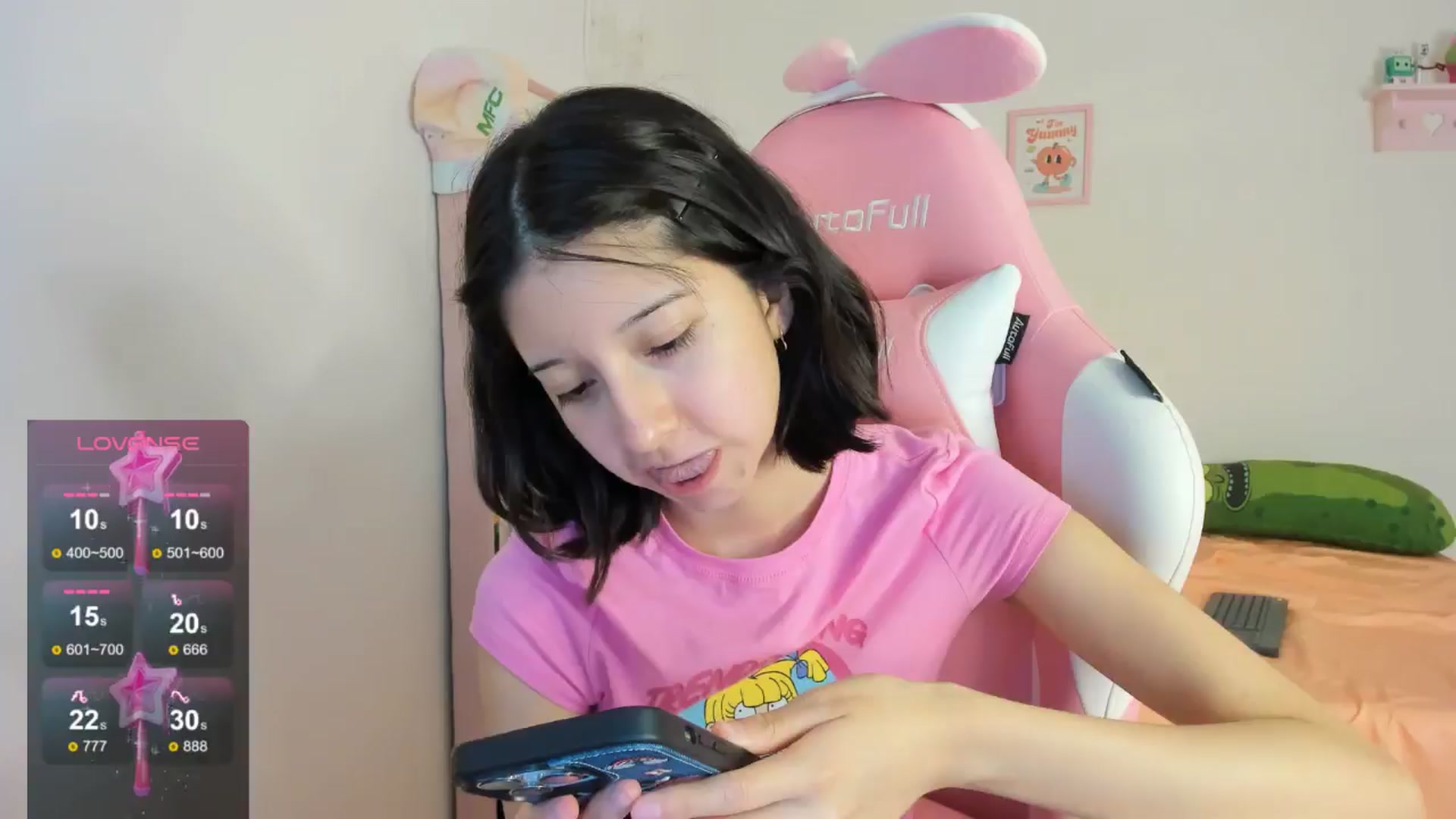 Gallery image thumbnail from Cherrycute666's myfreecams stream on, 08/14/2024, 09:48 image 14 of 20