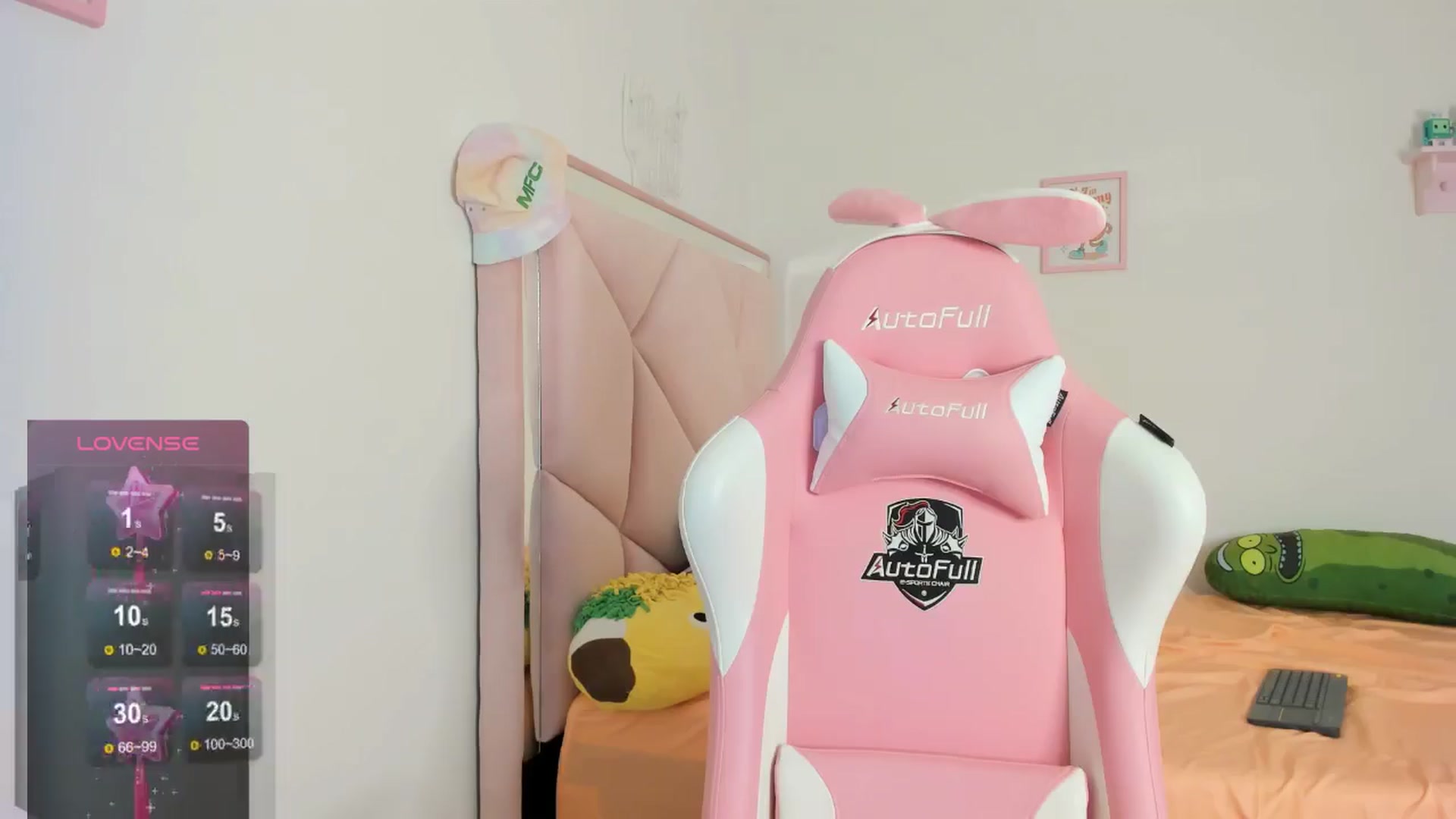 Gallery image thumbnail from Cherrycute666's myfreecams stream on, 08/14/2024, 10:03 image 18 of 20
