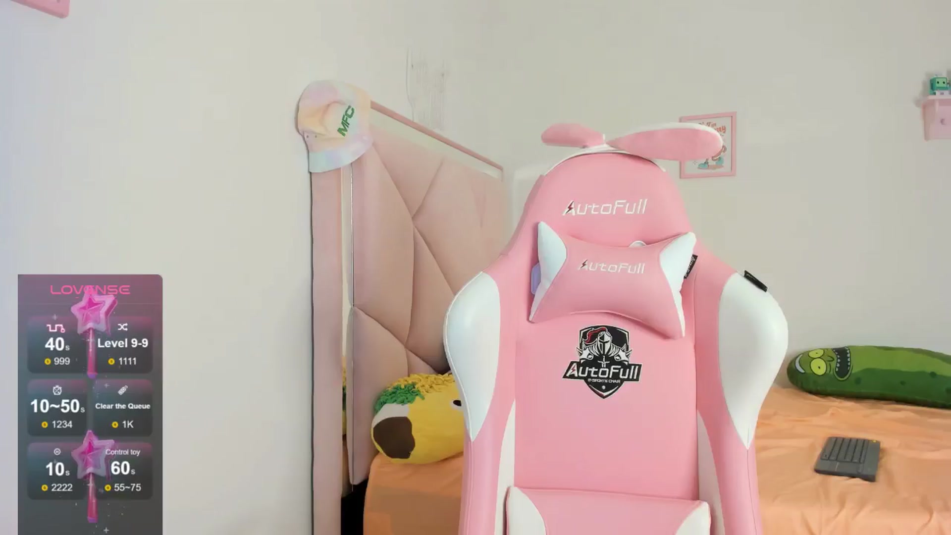 Gallery image thumbnail from Cherrycute666's myfreecams stream on, 08/14/2024, 10:03 image 8 of 20