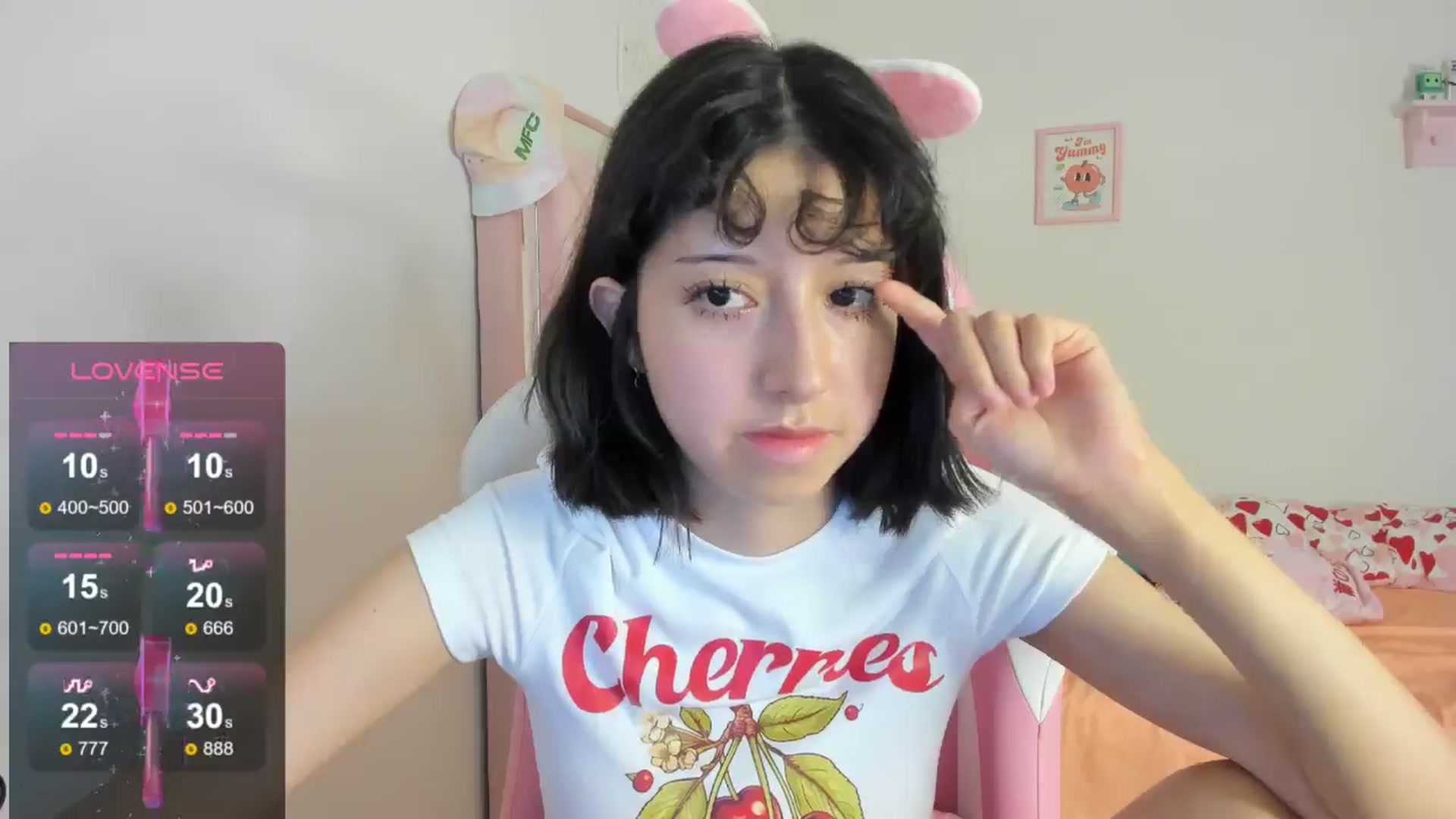 Gallery image thumbnail from Cherrycute666's myfreecams stream on, 08/15/2024, 03:01 image 5 of 20